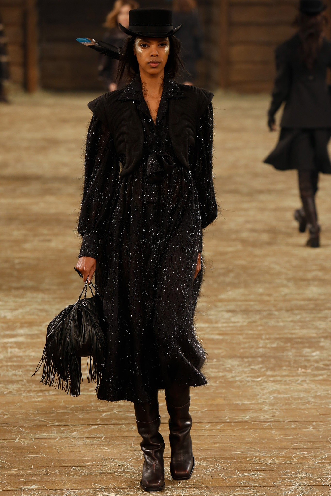 Chanel F/W 14 Look 98