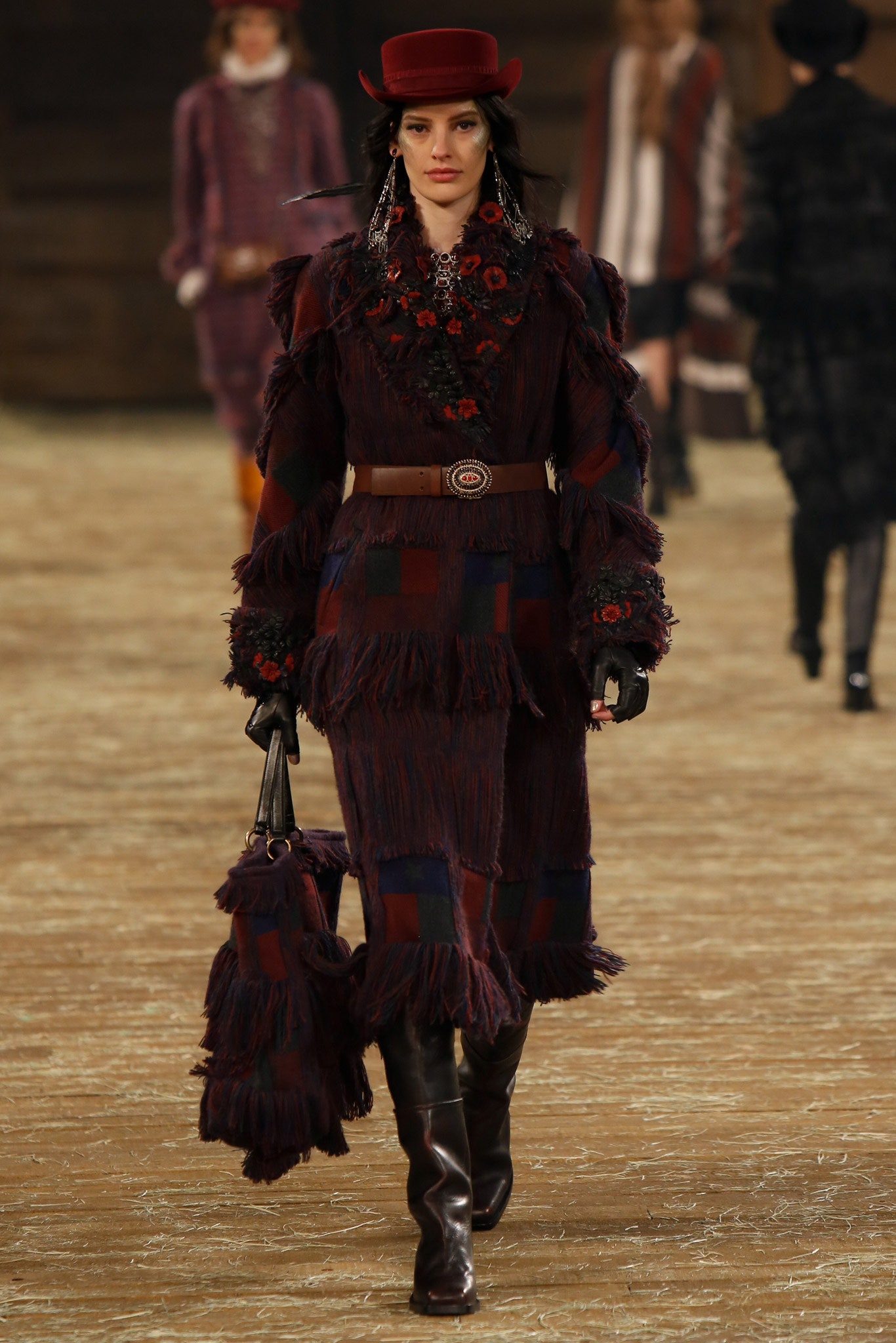 Chanel F/W 14 Look 145