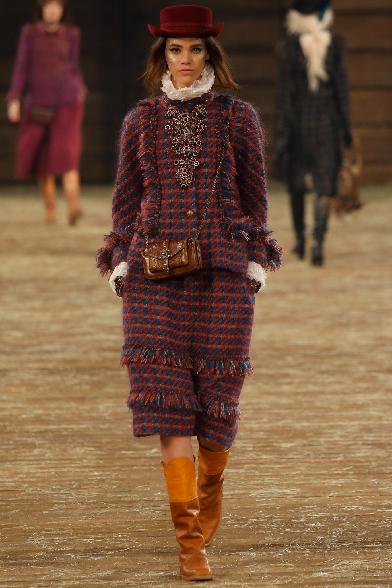Chanel F/W 14 Look 157