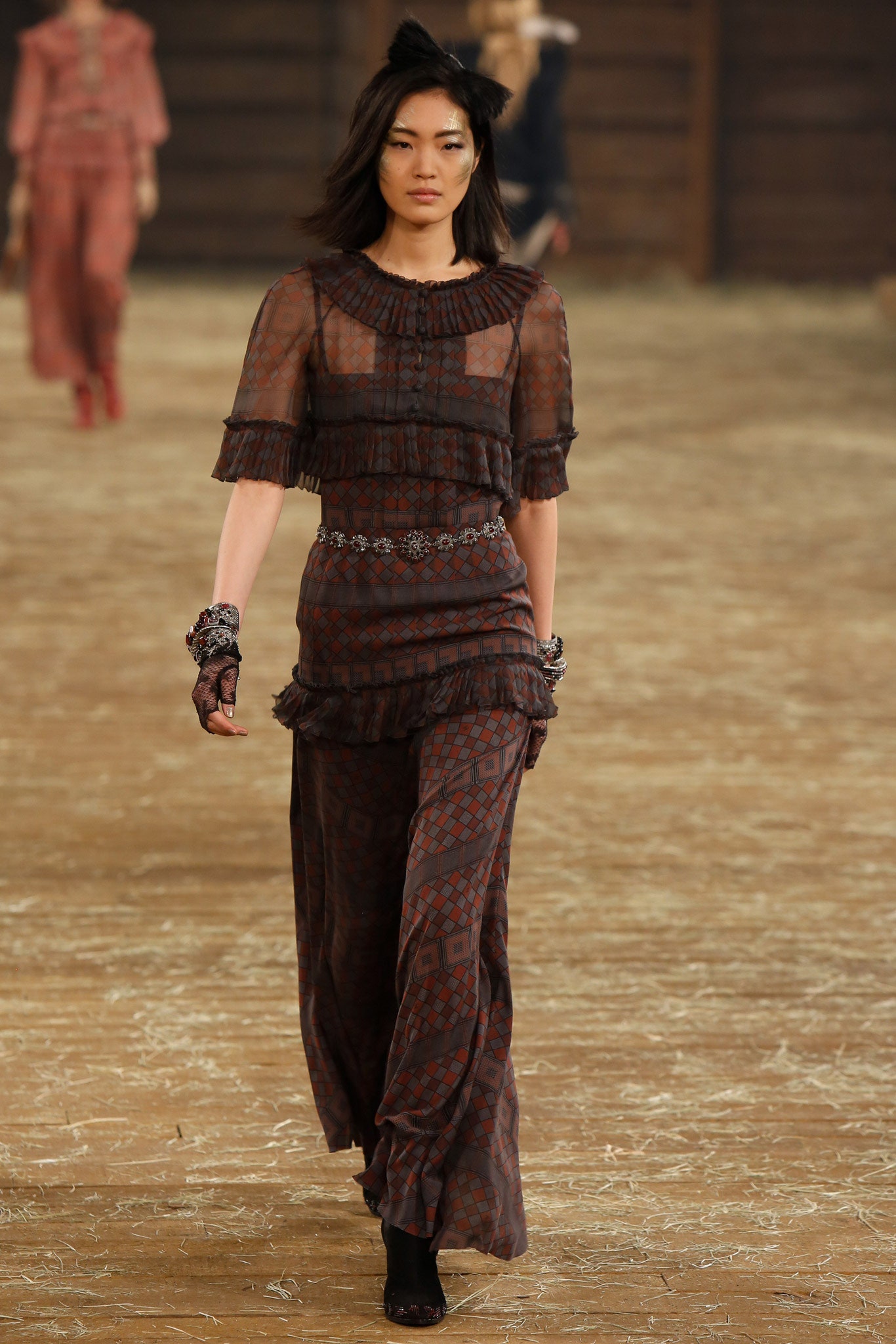 Chanel F/W 14 Look 357