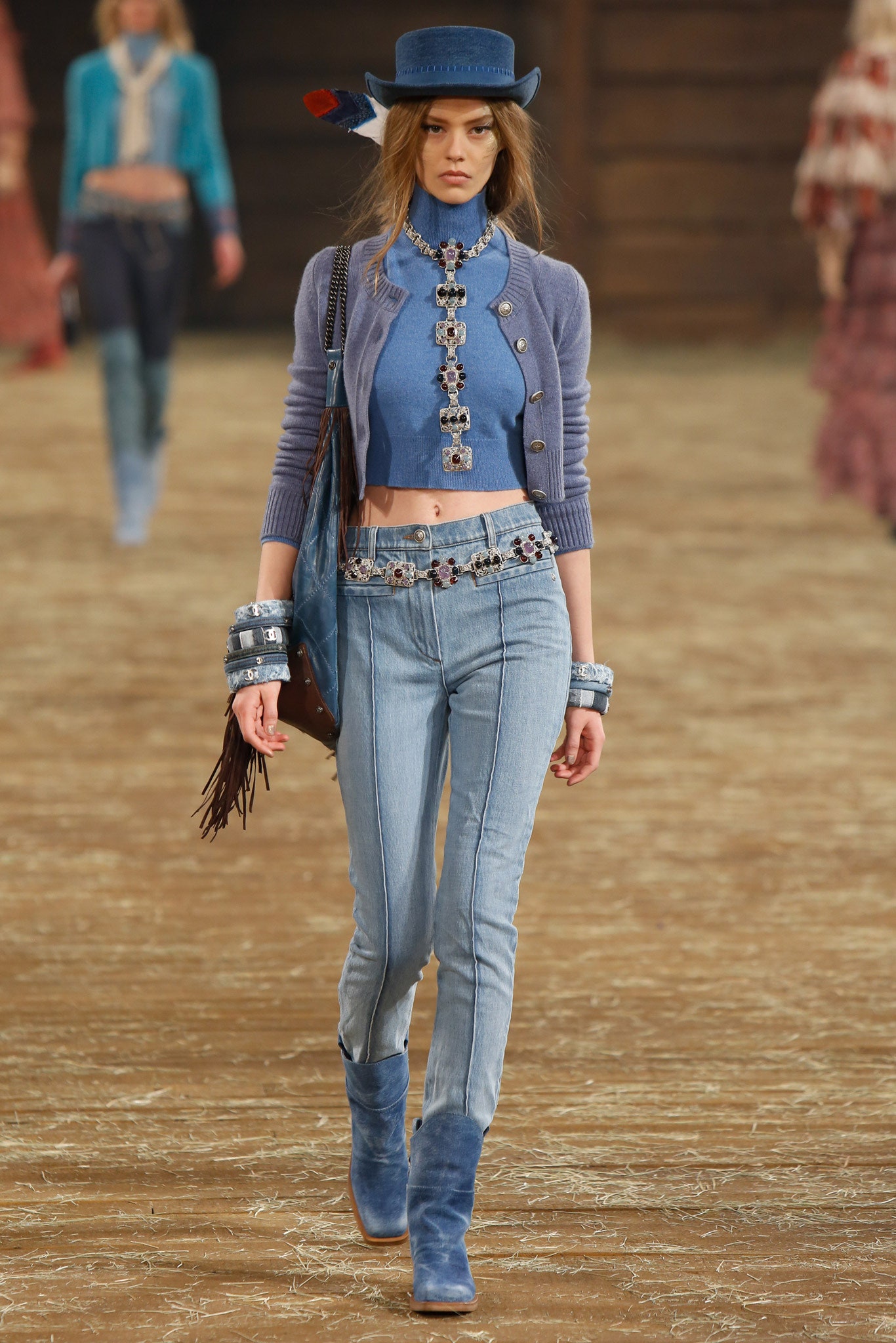 Chanel F/W 14 Look 384