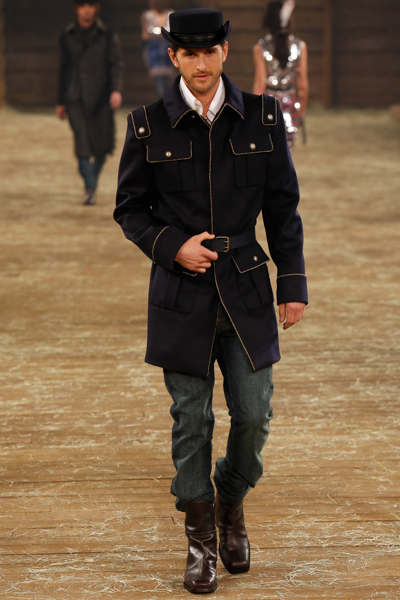 Chanel F/W 14 Look 488