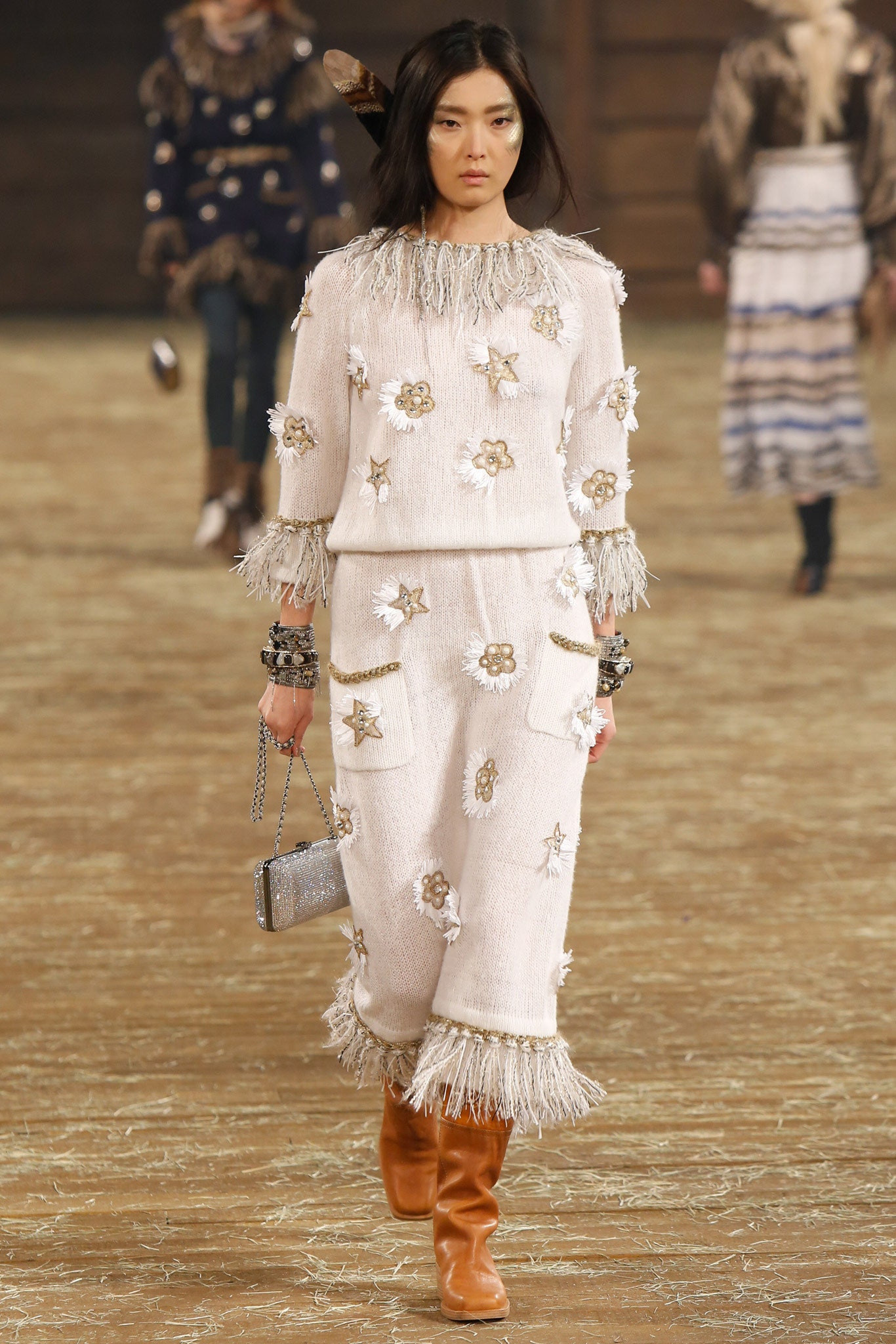 Chanel F/W 14 Look 551