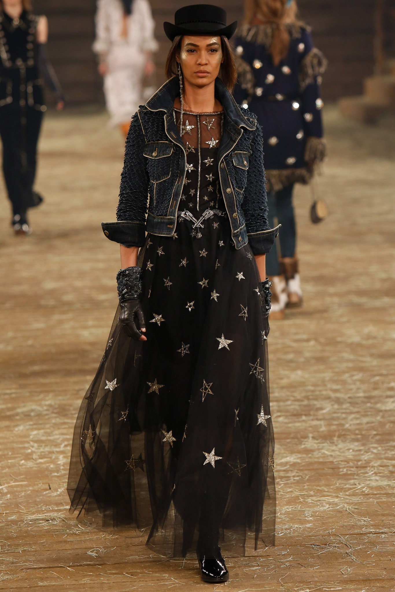 Chanel F/W 14 Look 561