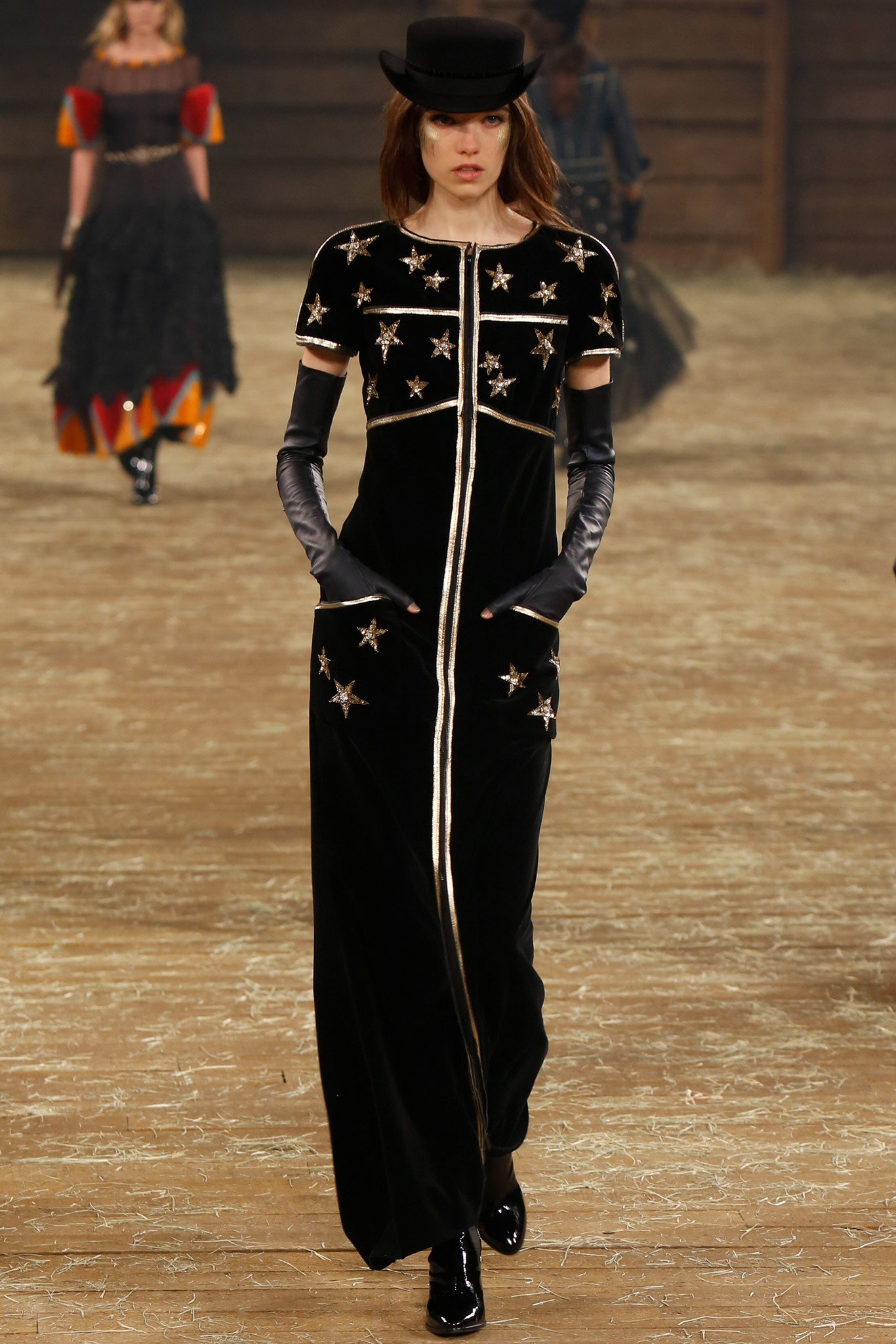Chanel F/W 14 Look 580