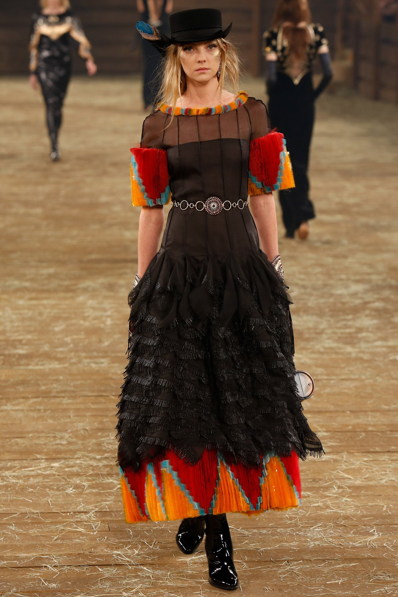 Chanel F/W 14 Look 581