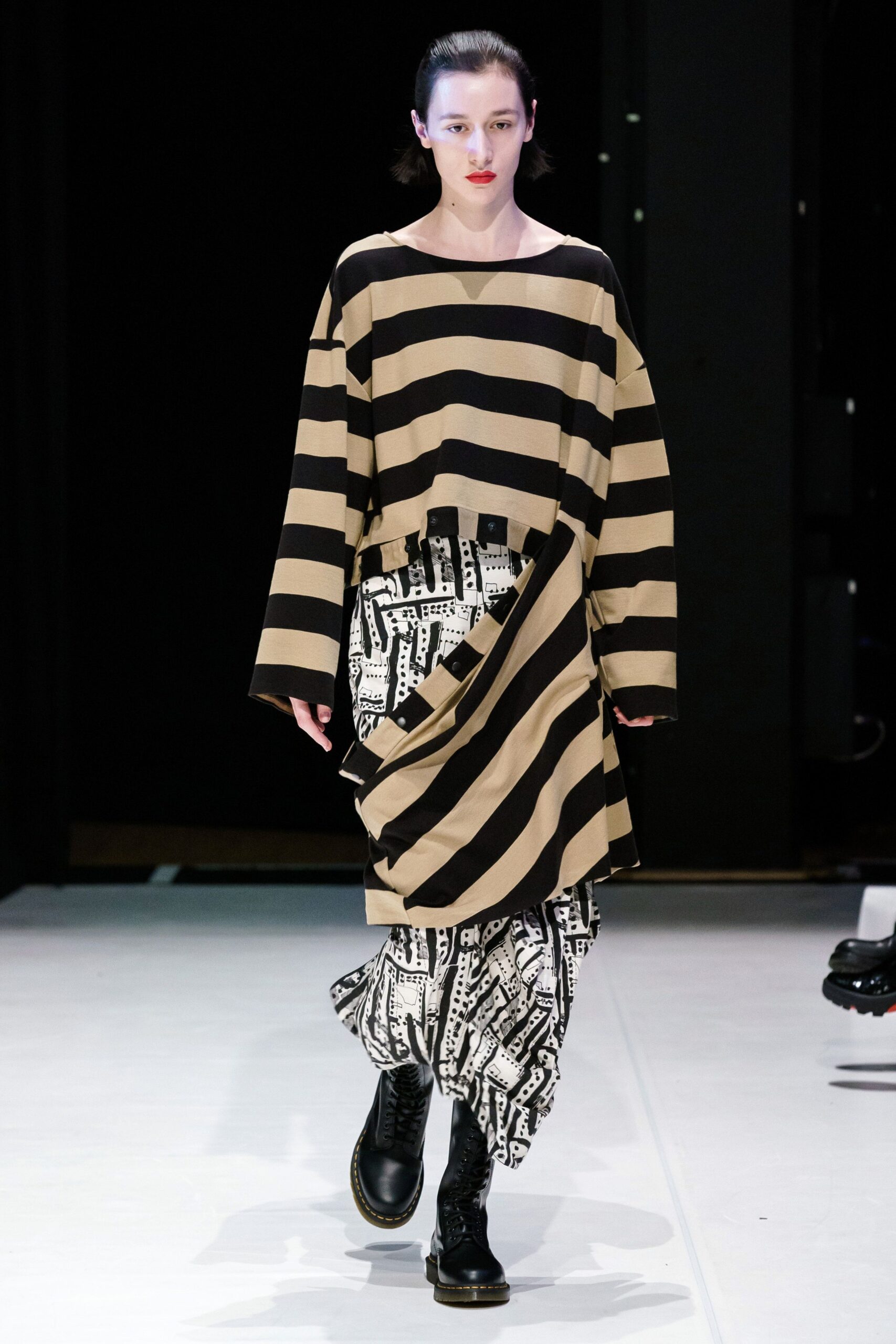 Chalayan F/W 20 Look 142