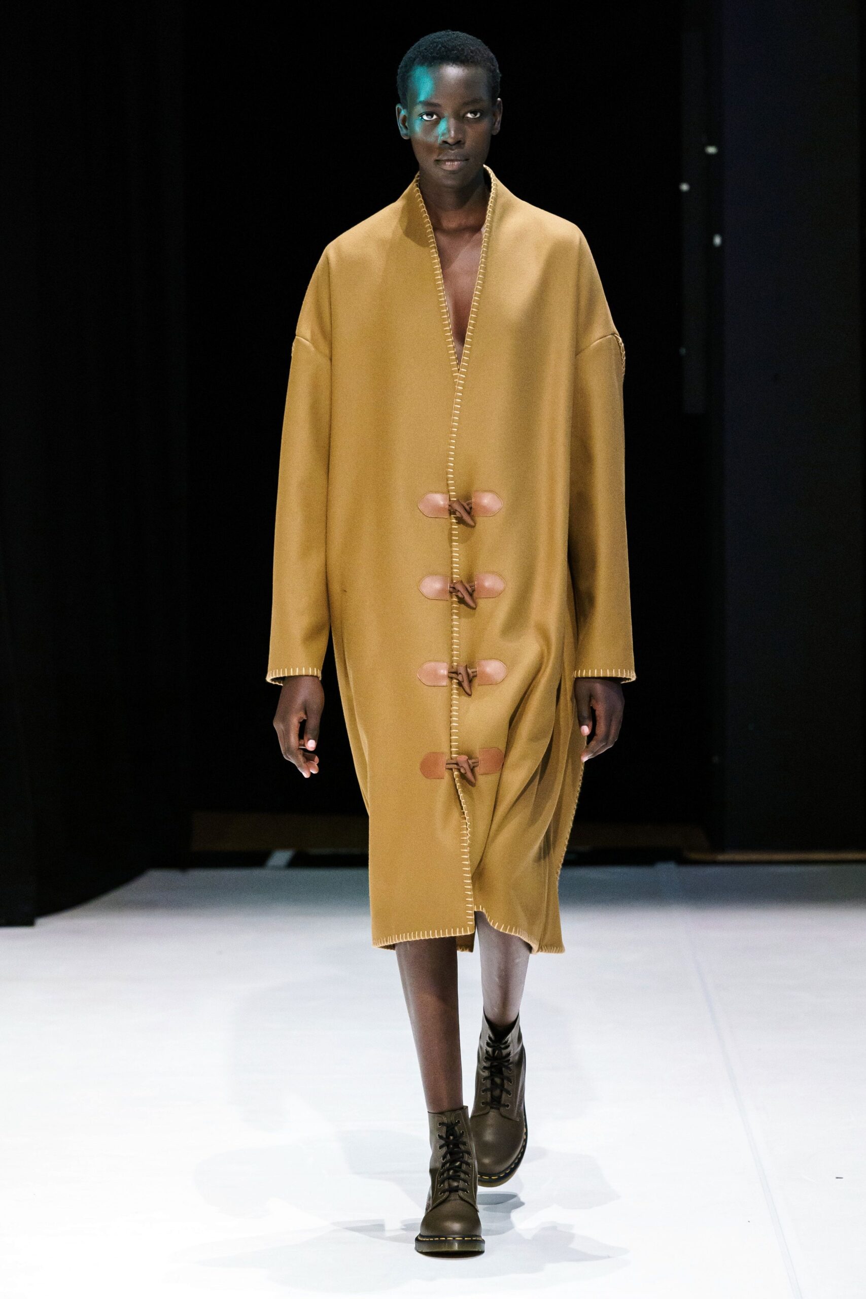 Chalayan F/W 20 Look 208