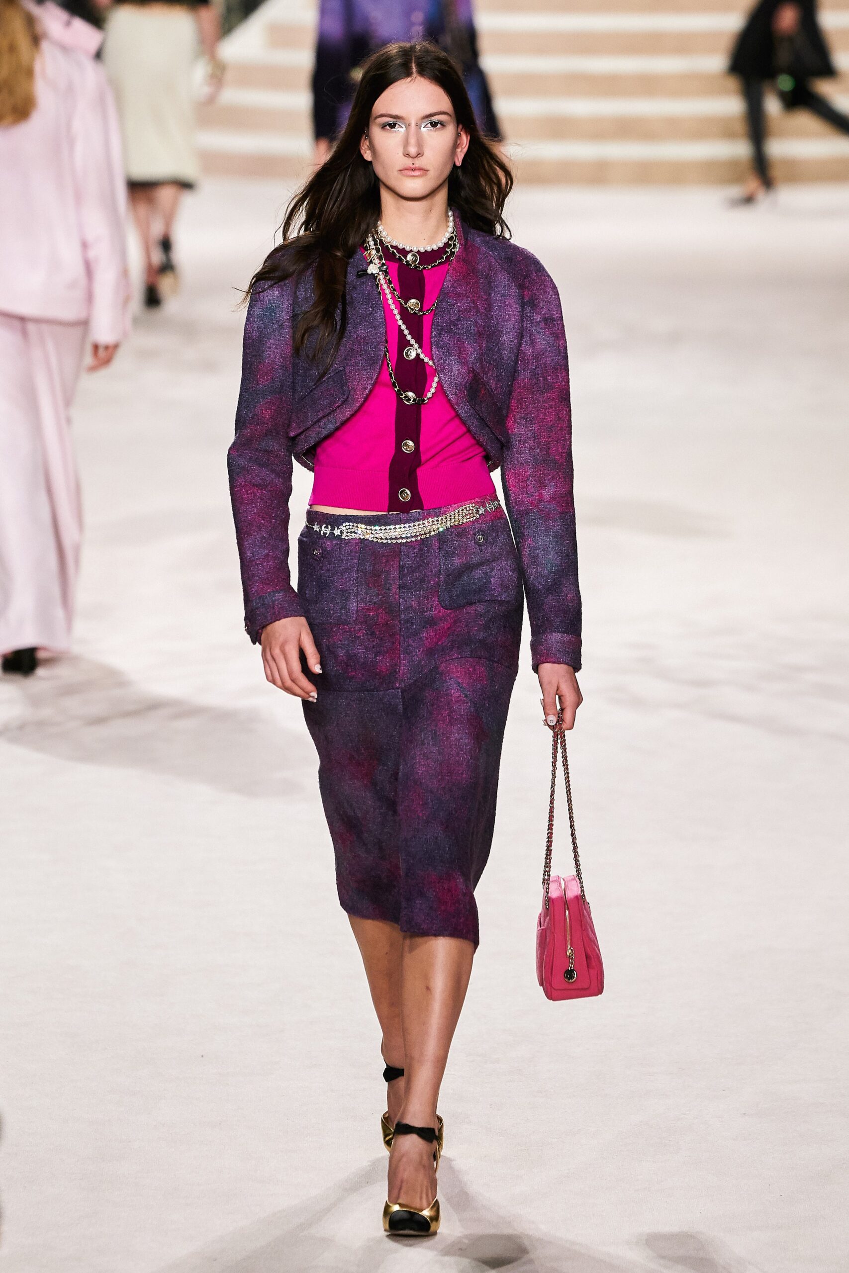 Chanel F/W 20 Look 19