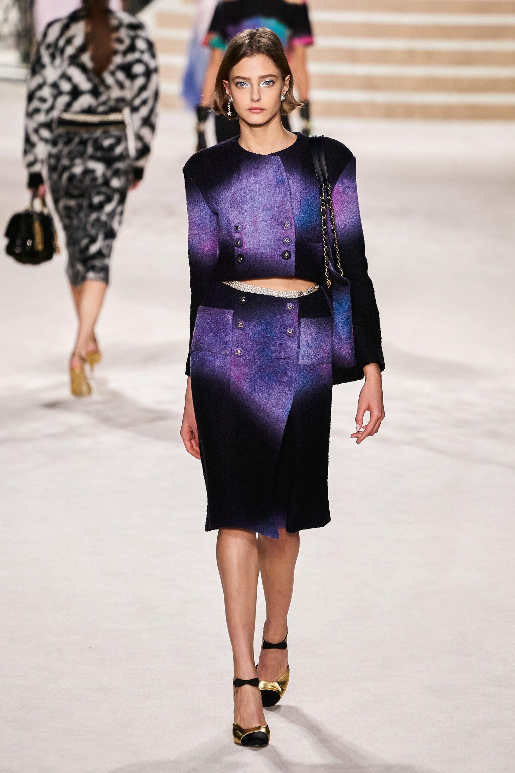 Chanel F/W 20 Look 20