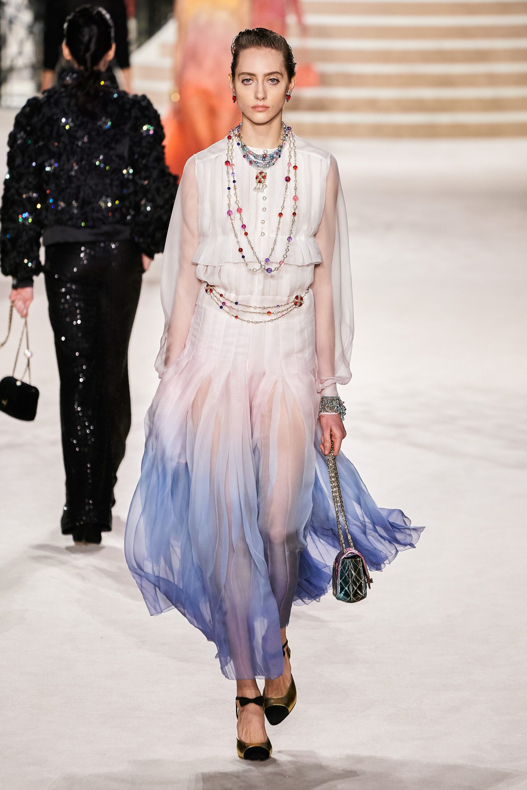 Chanel F/W 20 Look 22
