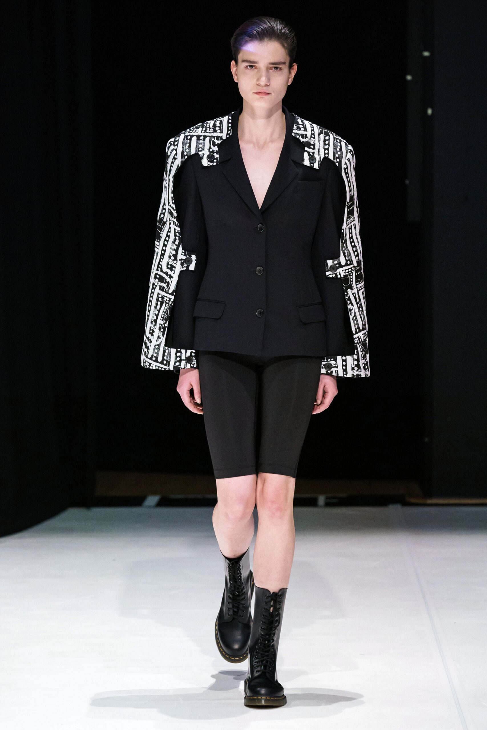 Chalayan F/W 20 Look 331