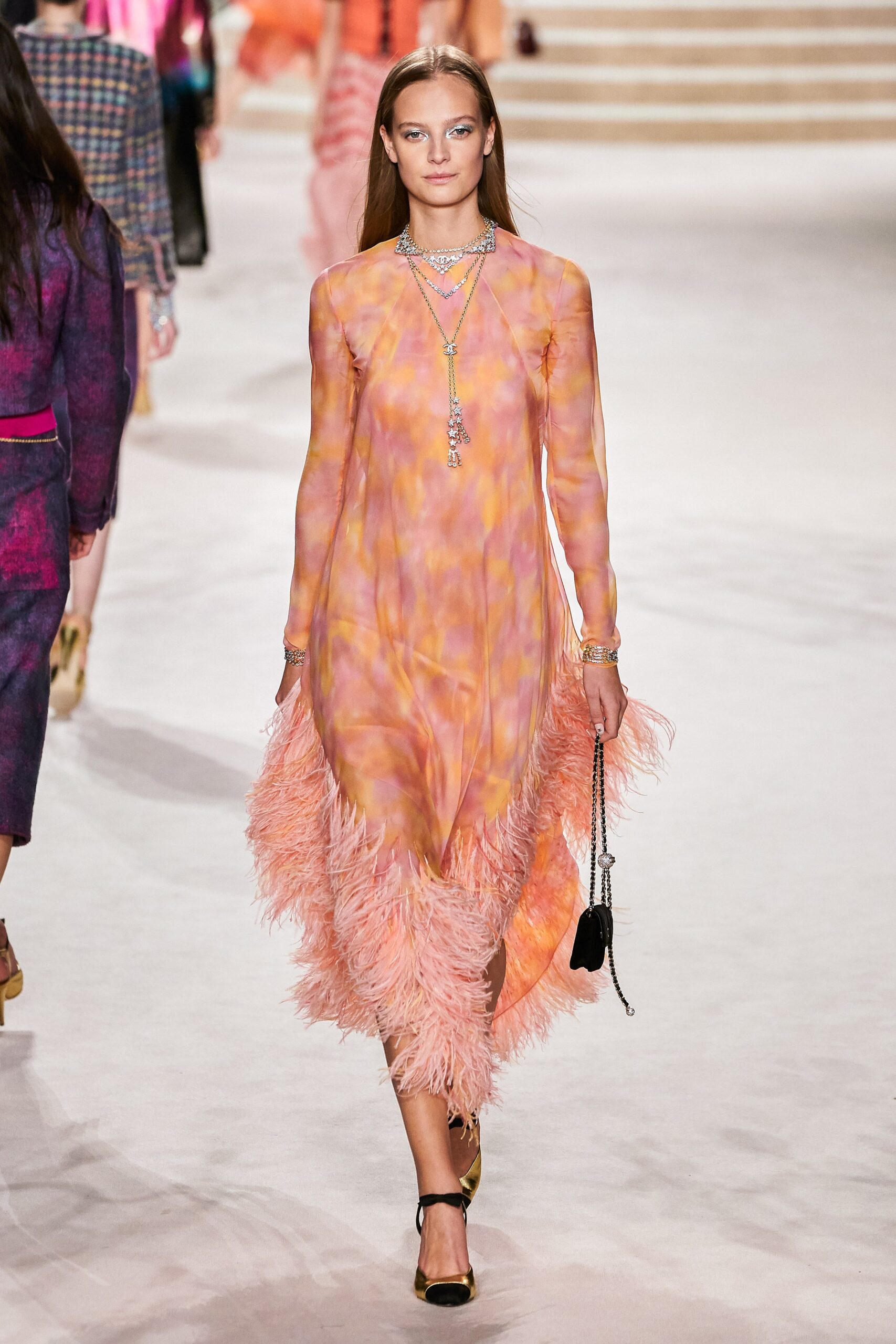Chanel F/W 20 Look 26