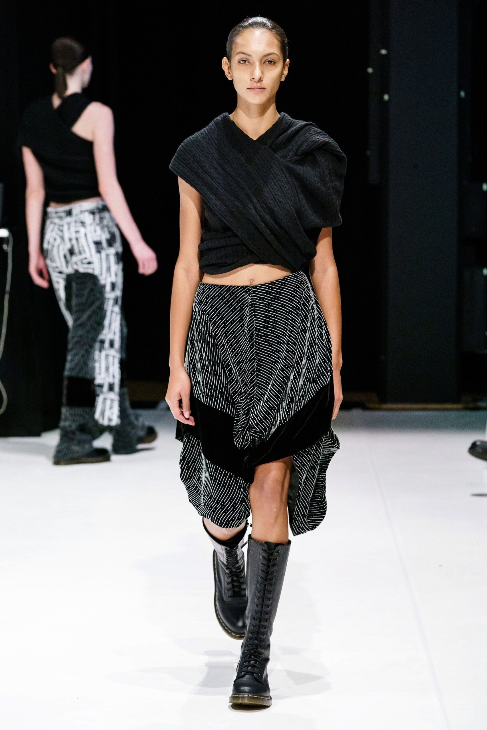 Chalayan F/W 20 Look 429