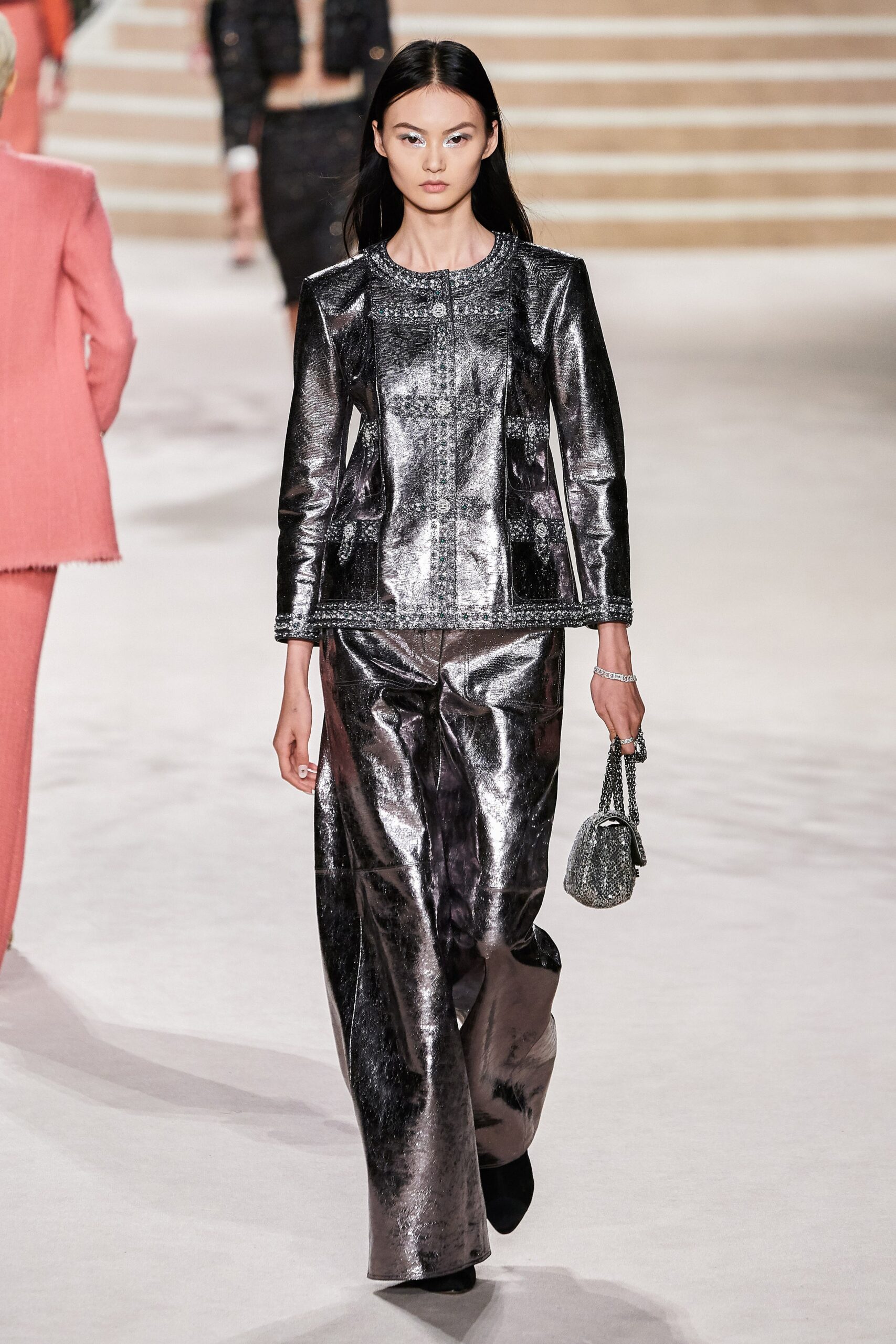 Chanel F/W 20 Look 33