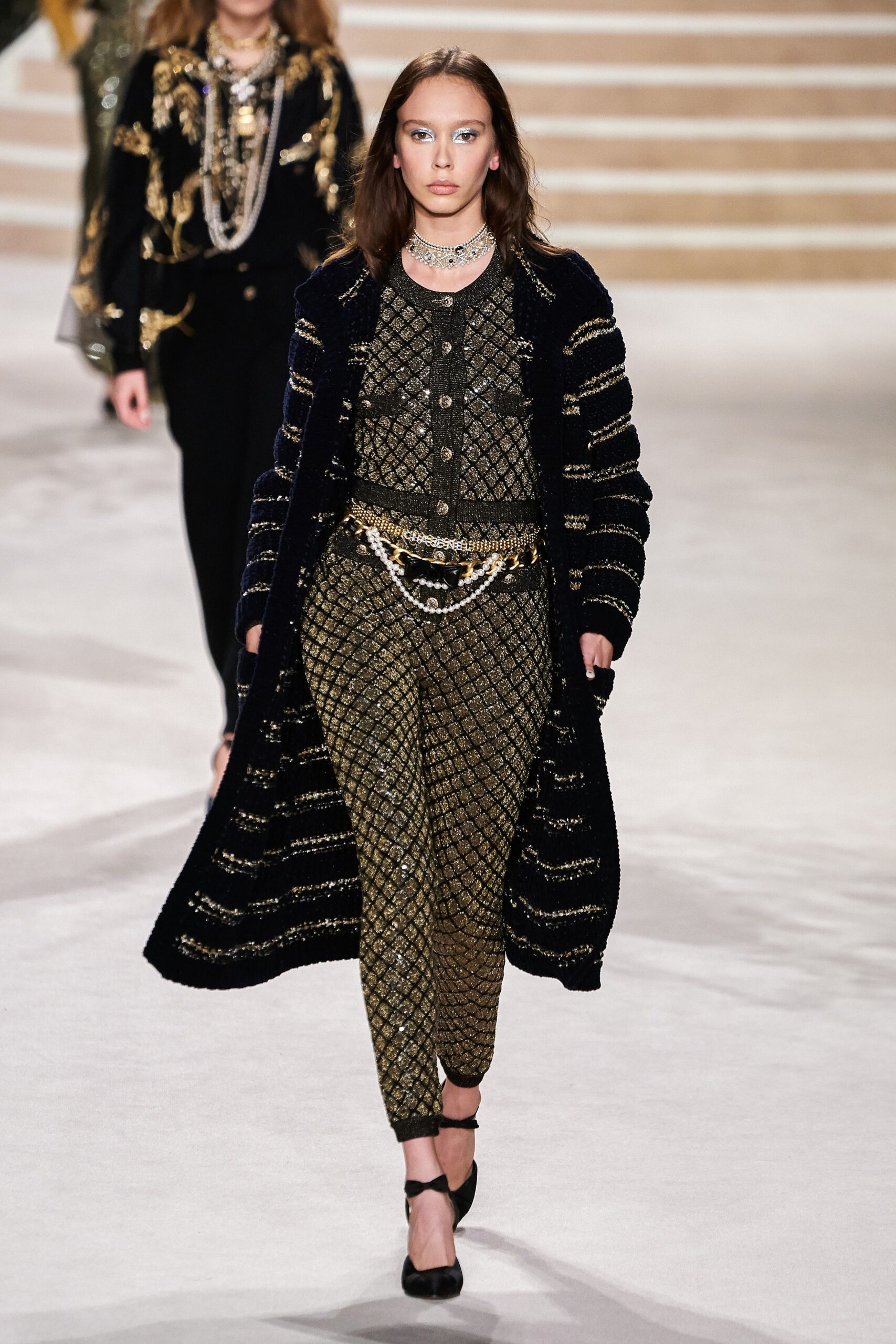 Chanel F/W 20 Look 42