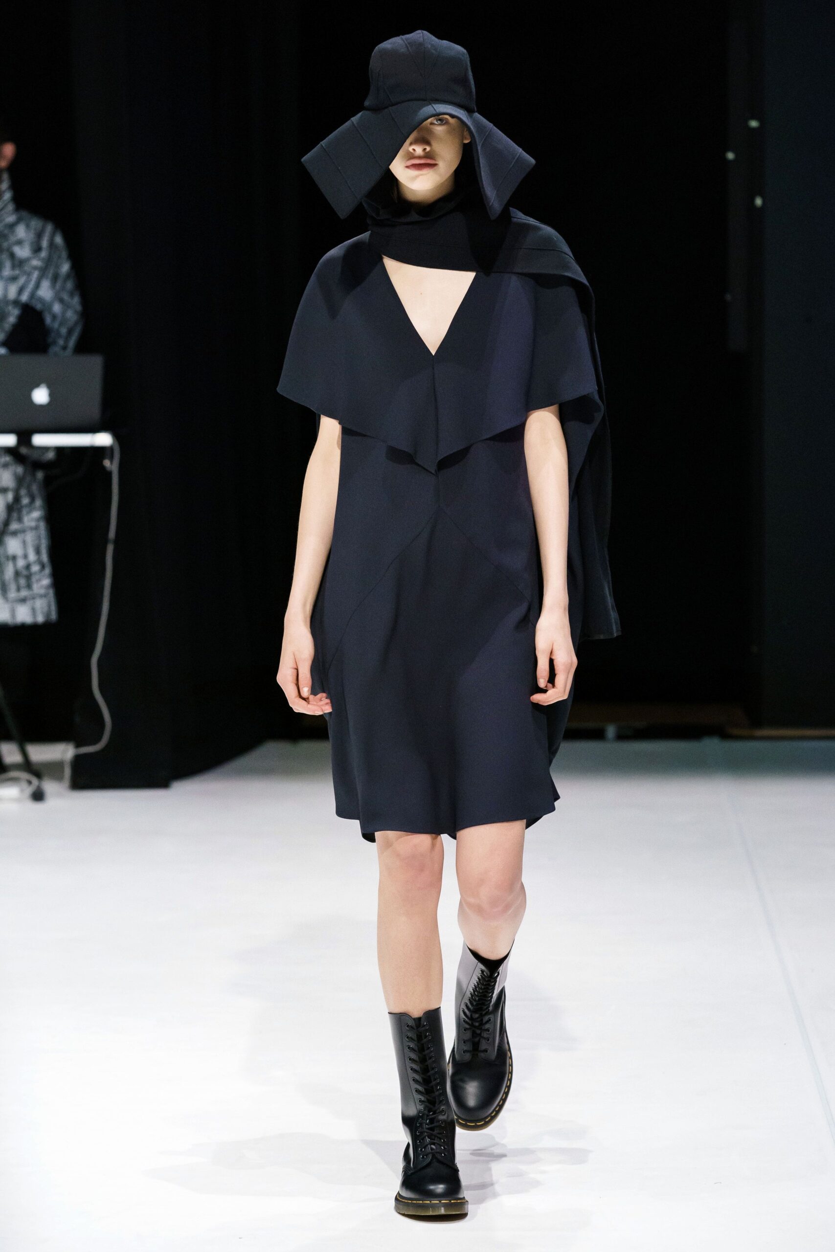 Chalayan F/W 20 Look 535