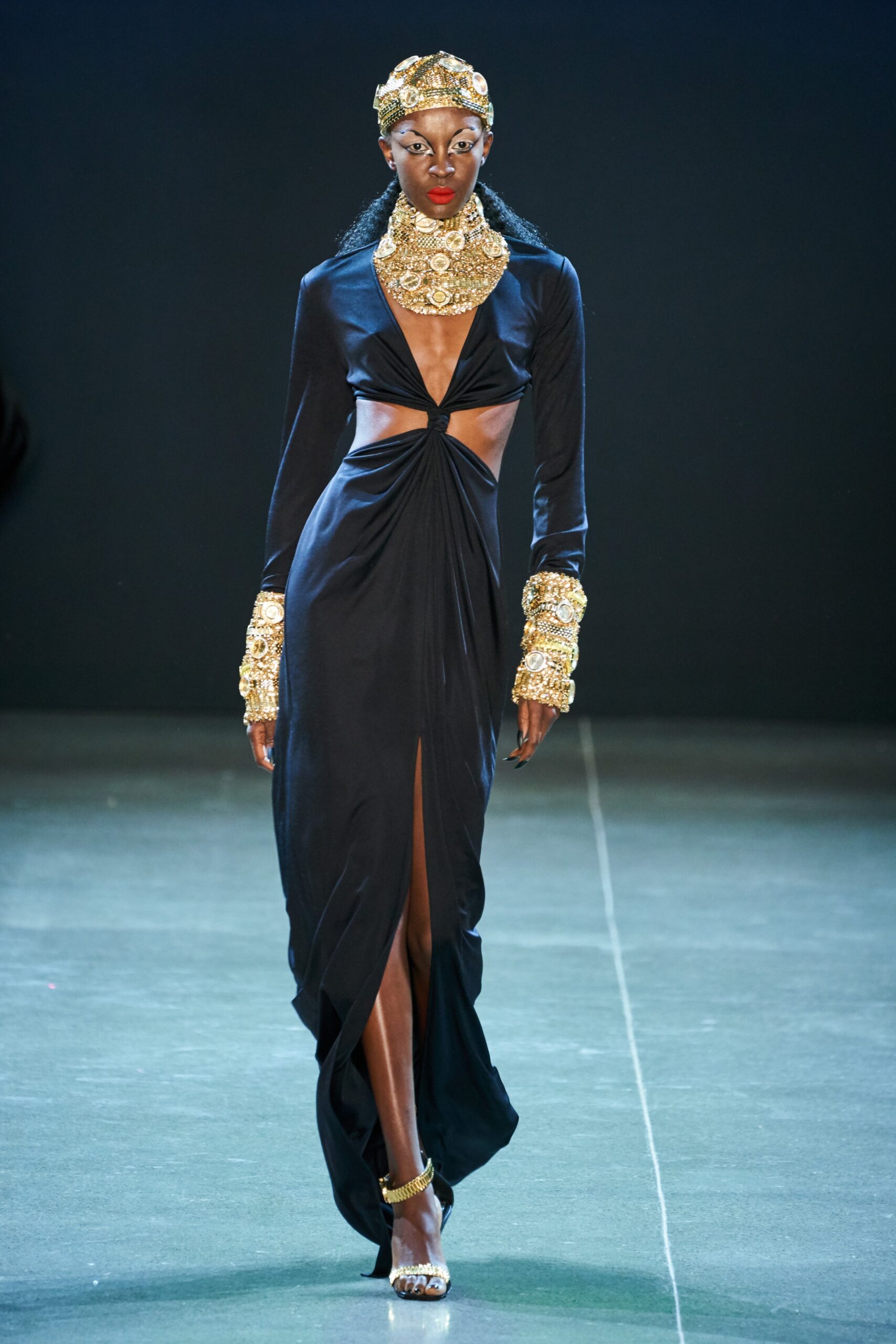 Christian Cowan F/W 19 Look 472
