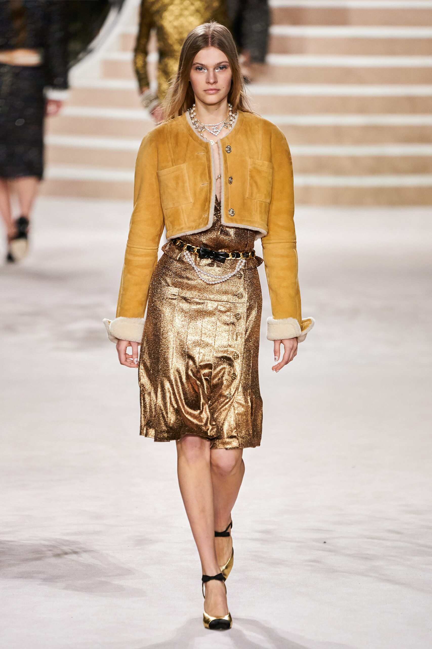 Chanel F/W 20 Look 45
