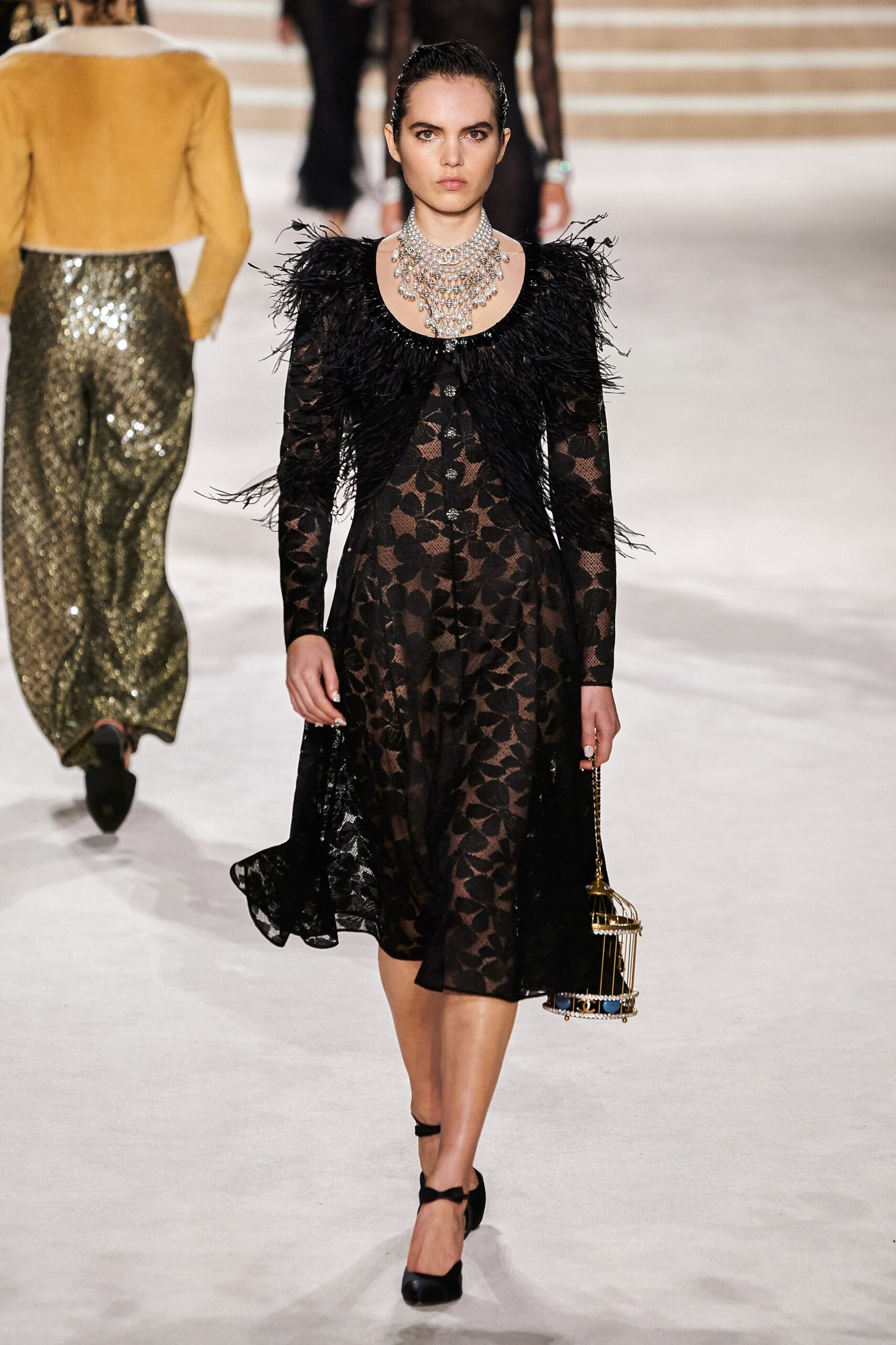 Chanel F/W 20 Look 52