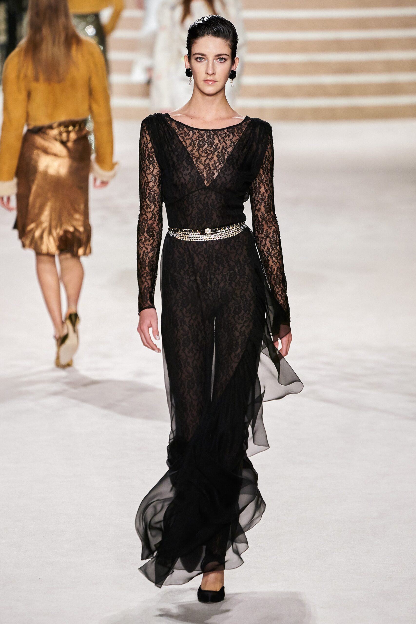 Chanel F/W 20 Look 54
