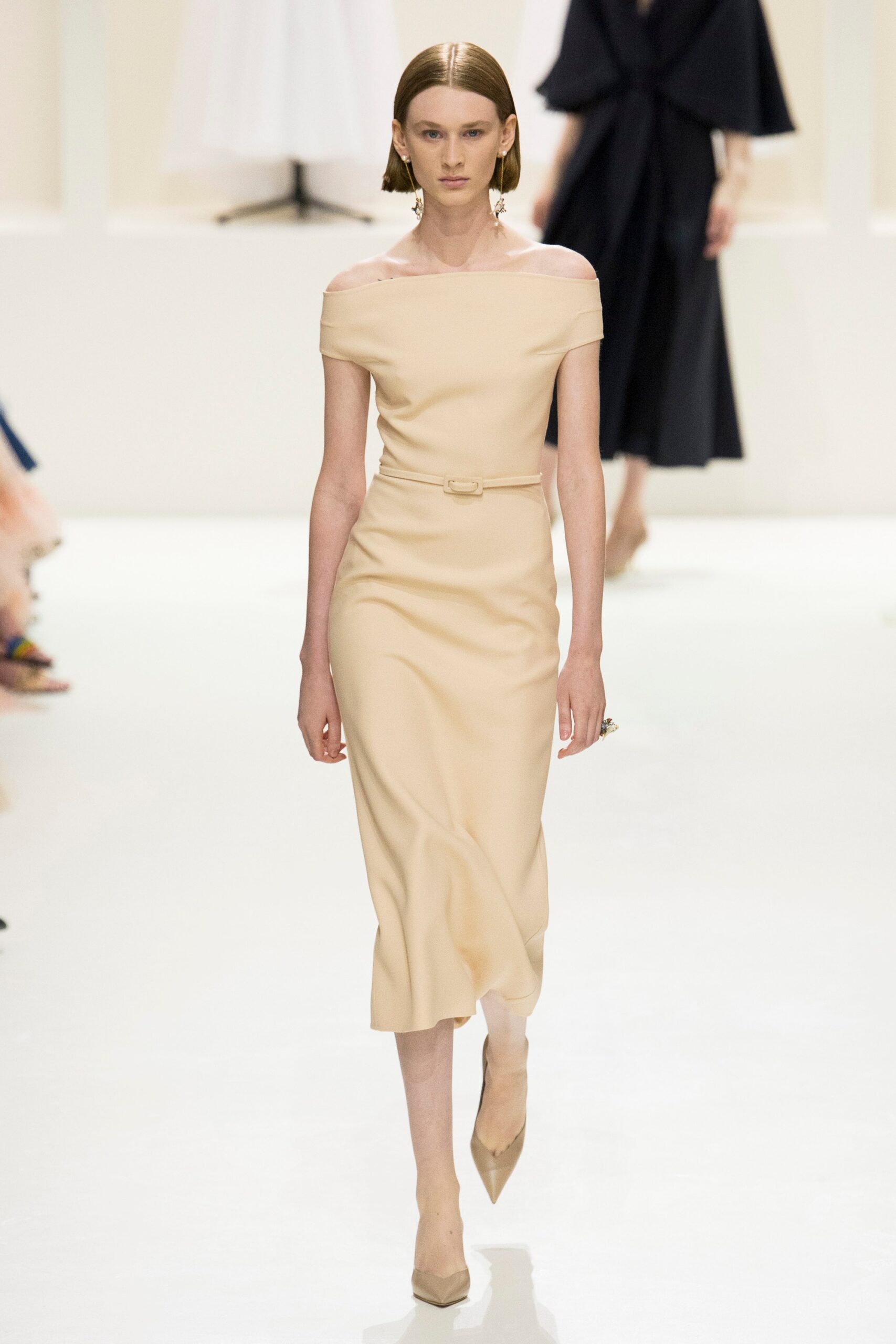 champagne satin buckled shiny belt
