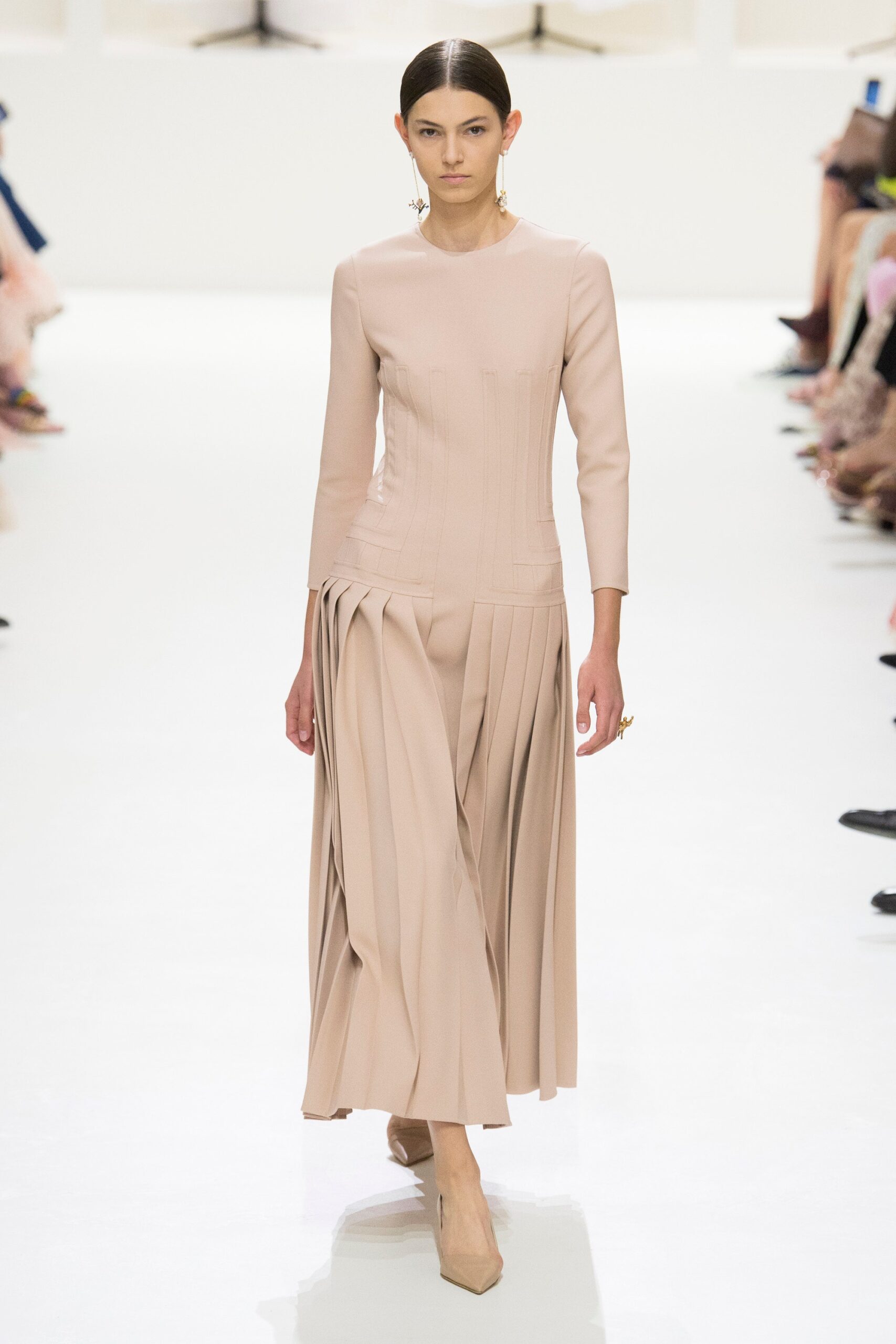 Christian Dior F/W 18 Couture Look 6