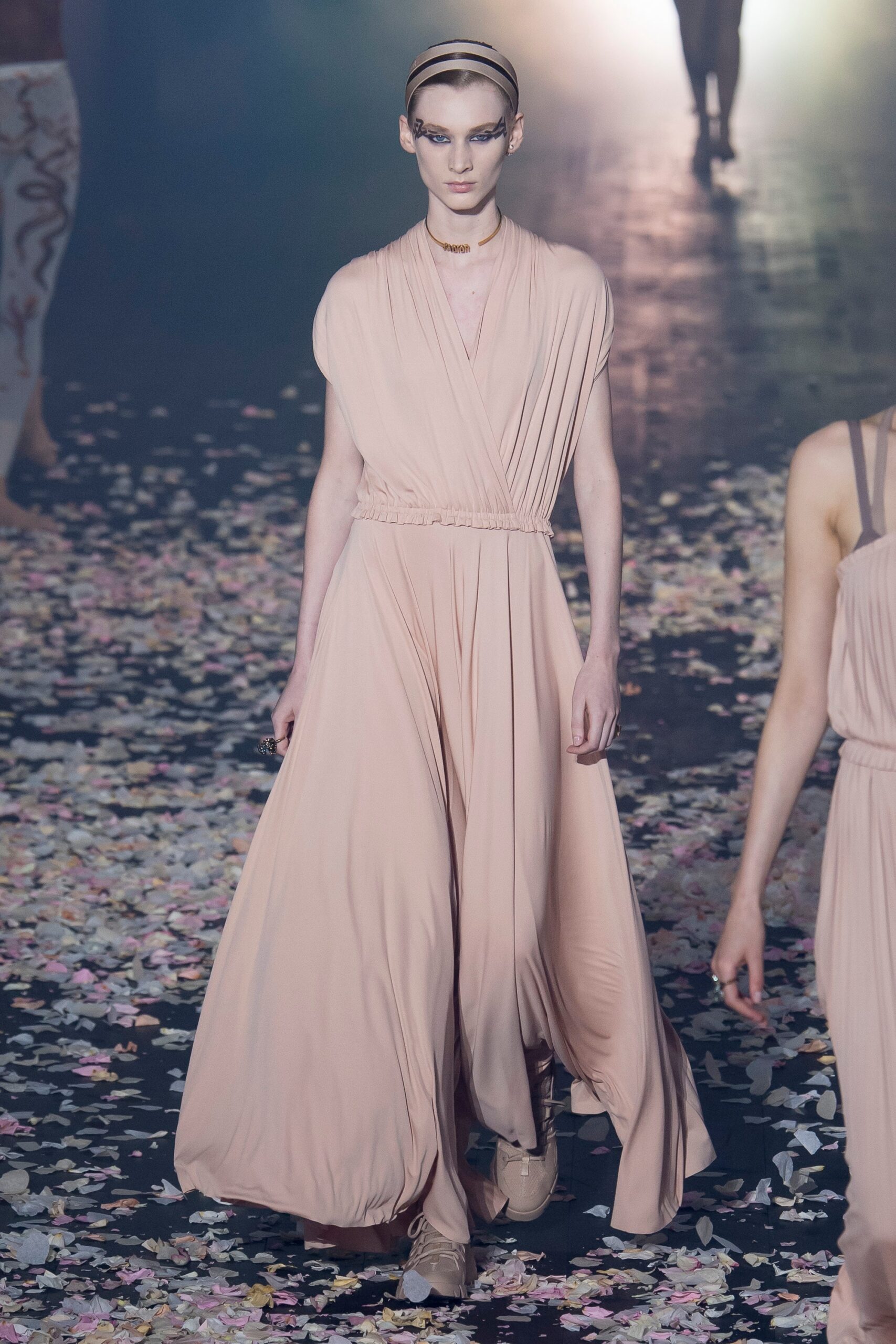 Christian Dior S/S 19 Look 9