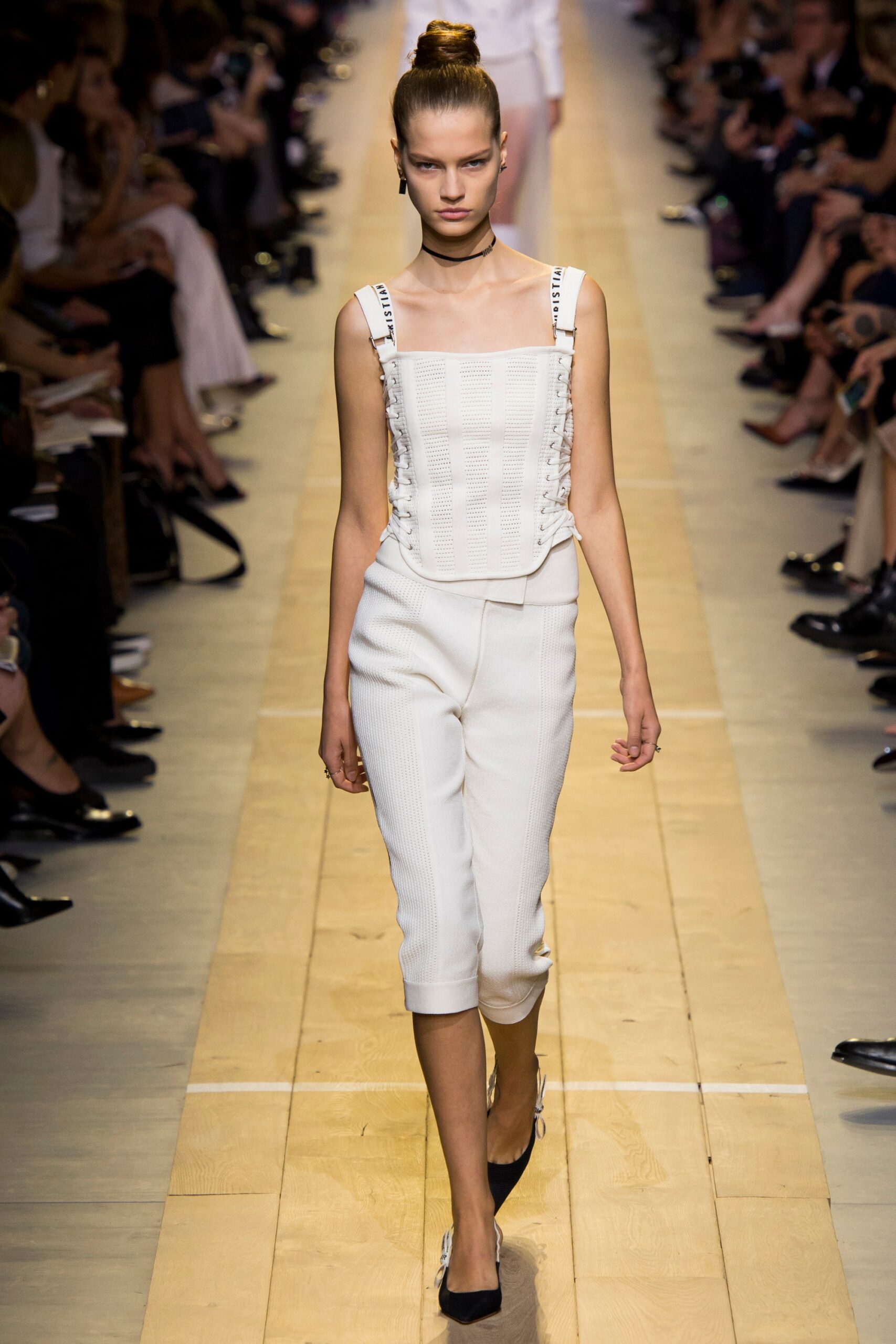 Christian Dior S/S 17 Look 125