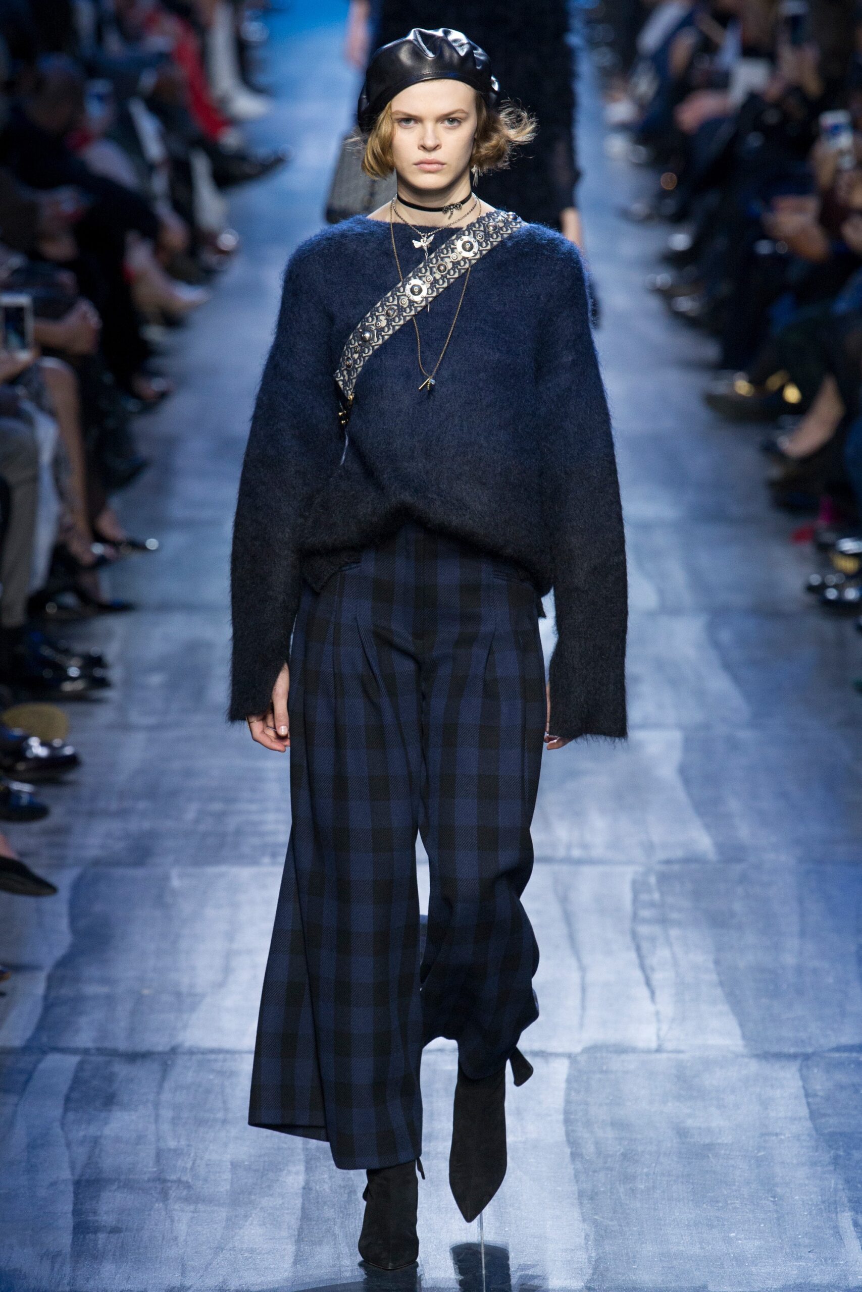 Christian Dior F/W 17 Look 226