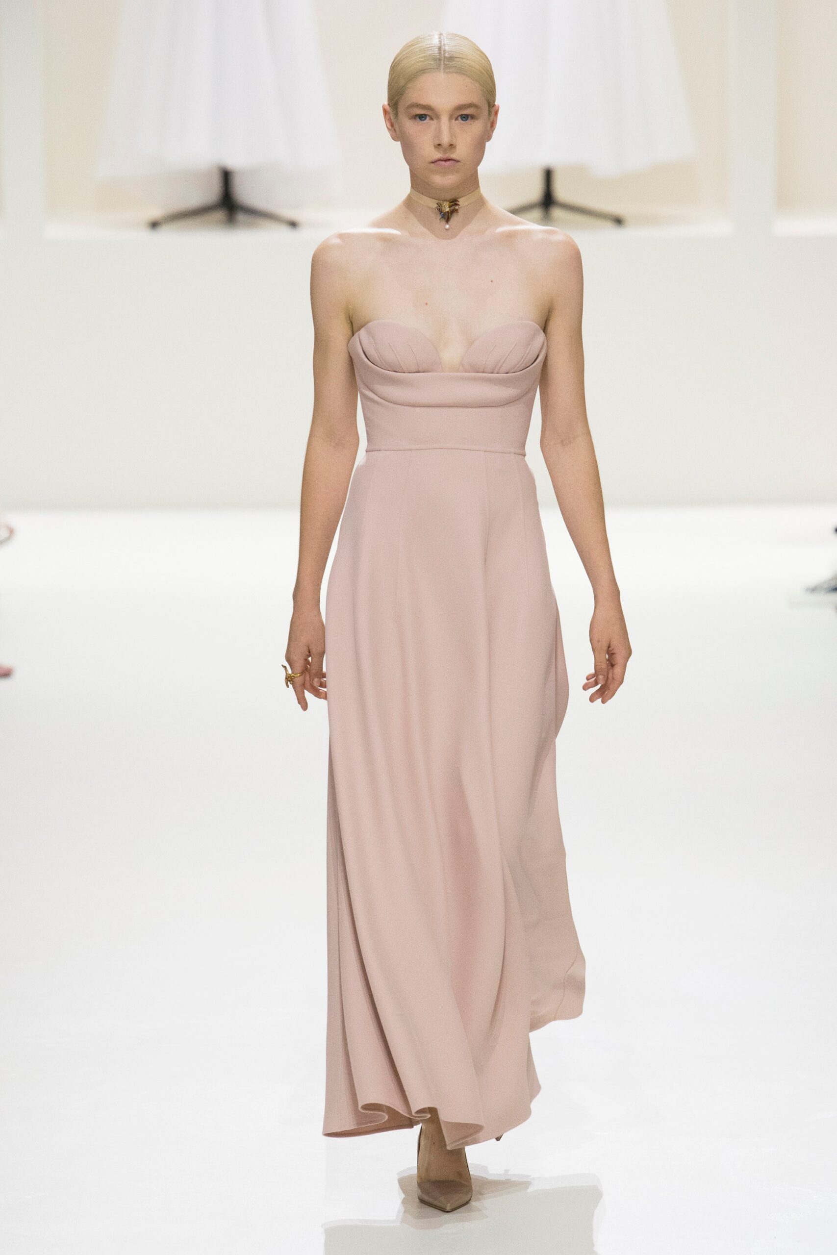Christian Dior F/W 18 Couture Look 22