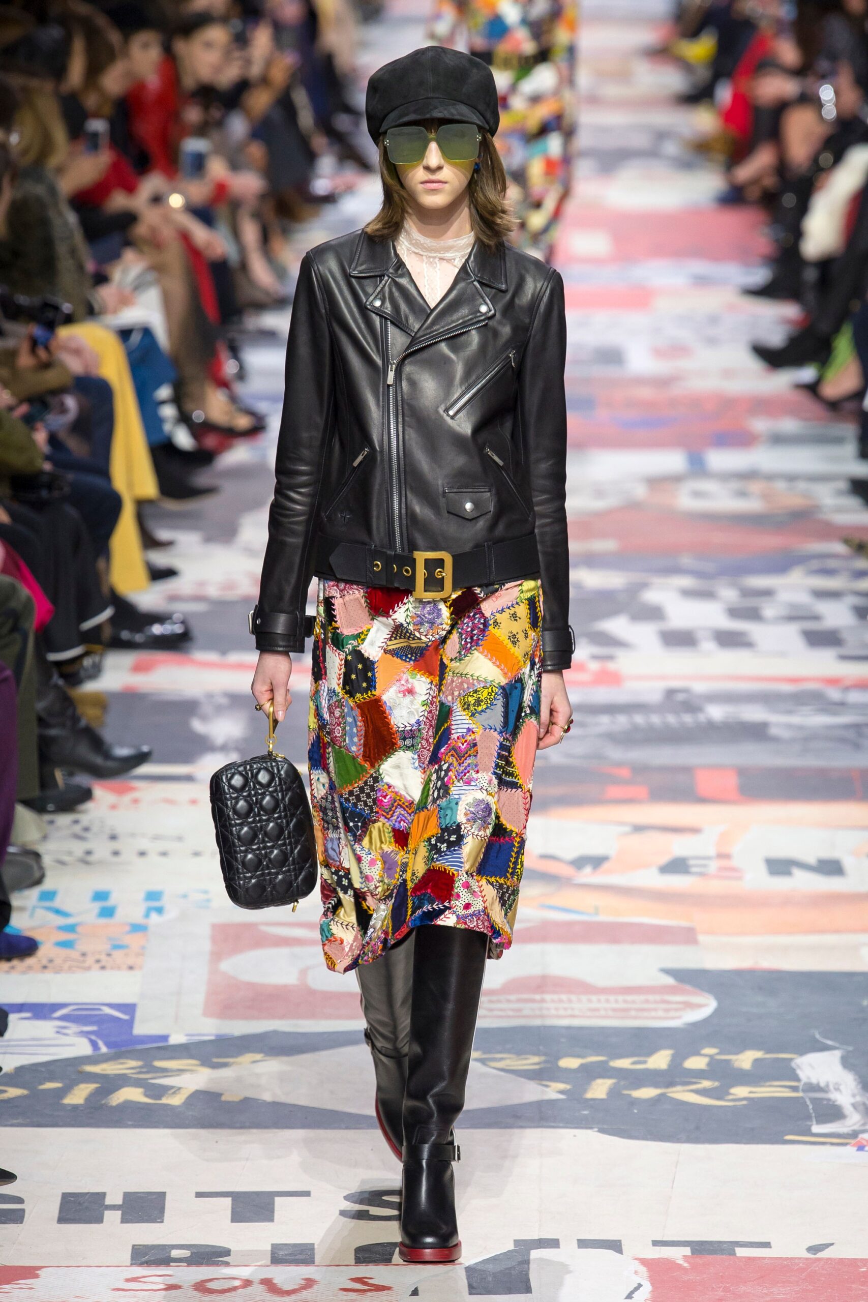 Christian Dior F/W 18 Look 19