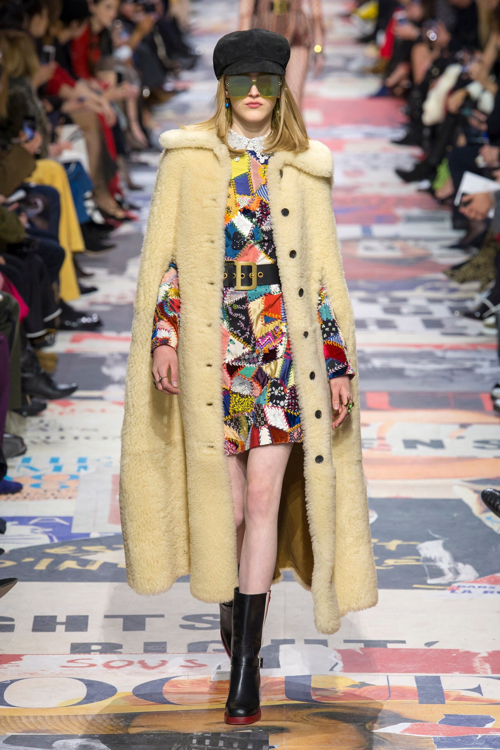 Christian Dior F/W 18 Look 23