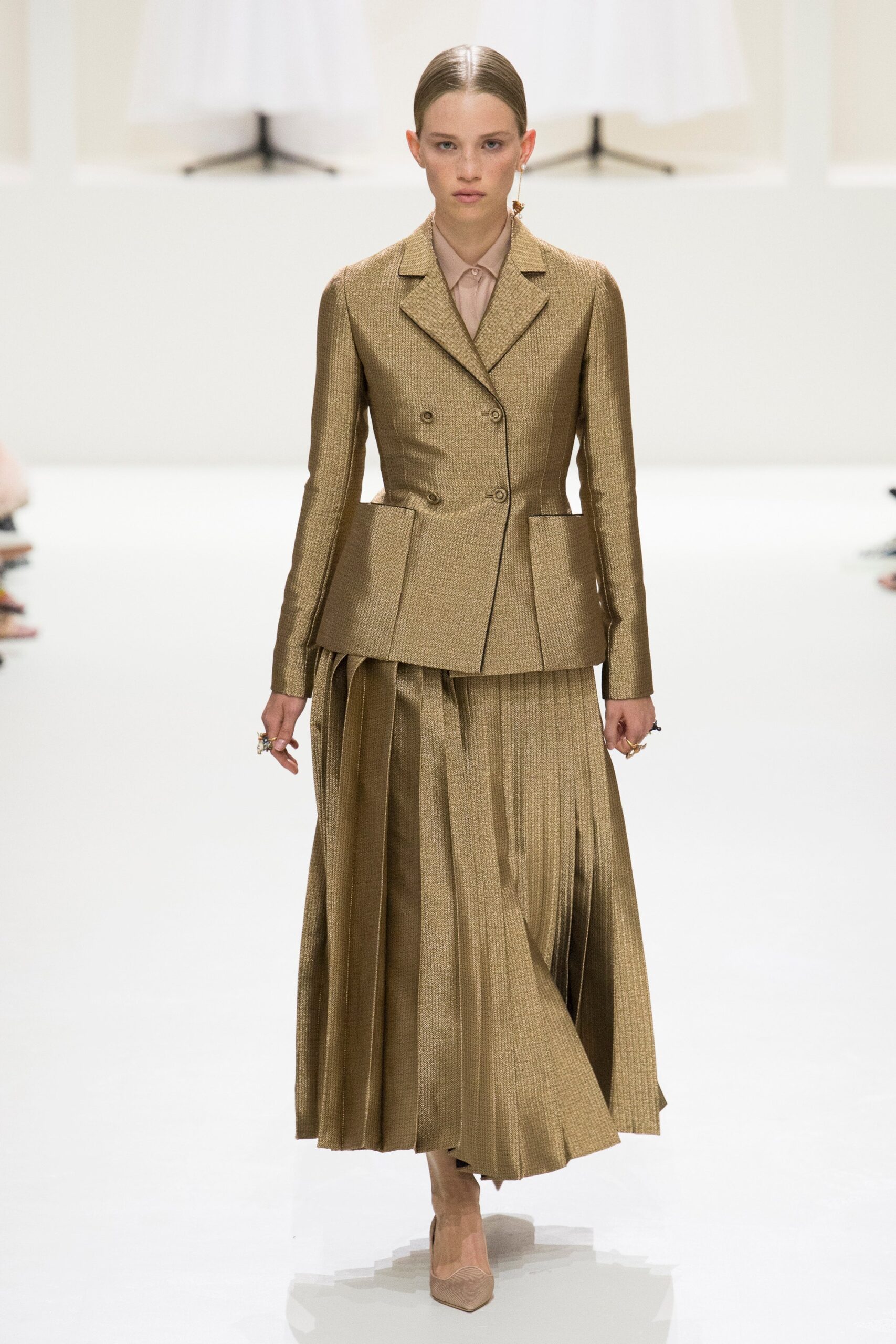 Christian Dior F/W 18 Couture Look 39