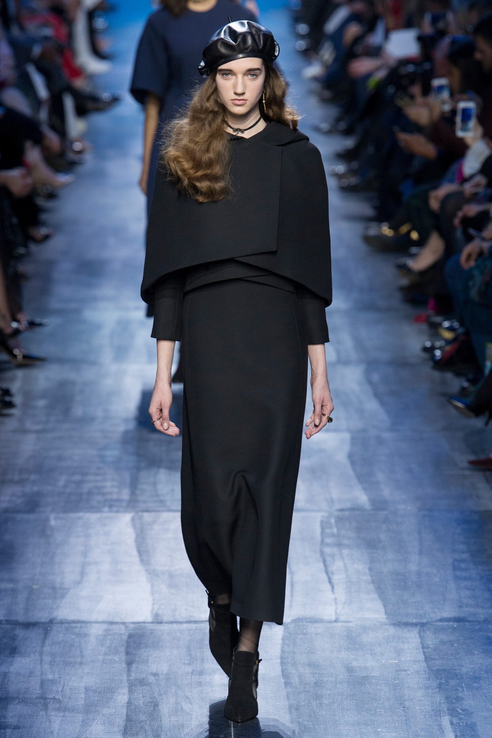Christian Dior F/W 17 Look 568