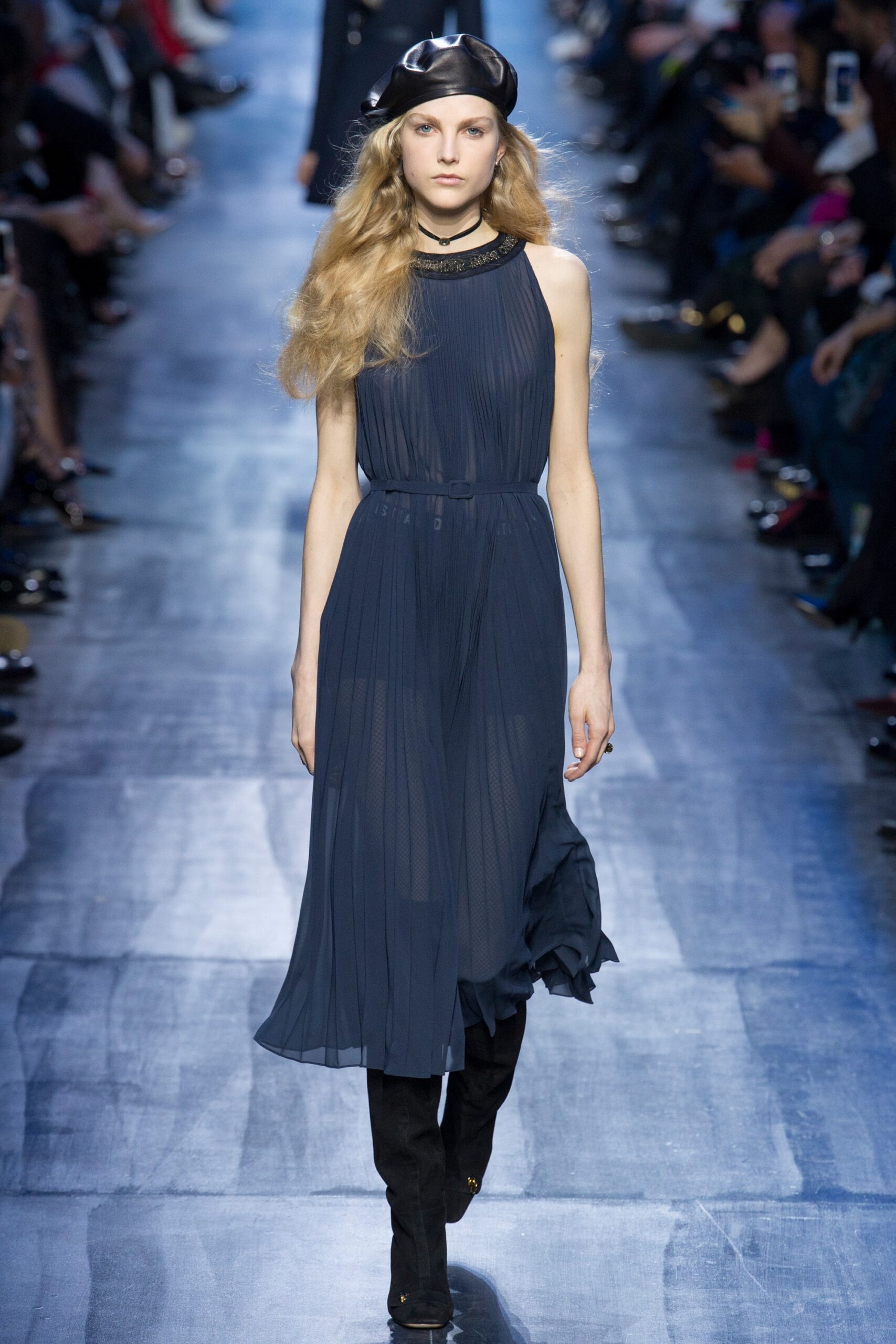 Christian Dior F/W 17 Look 611