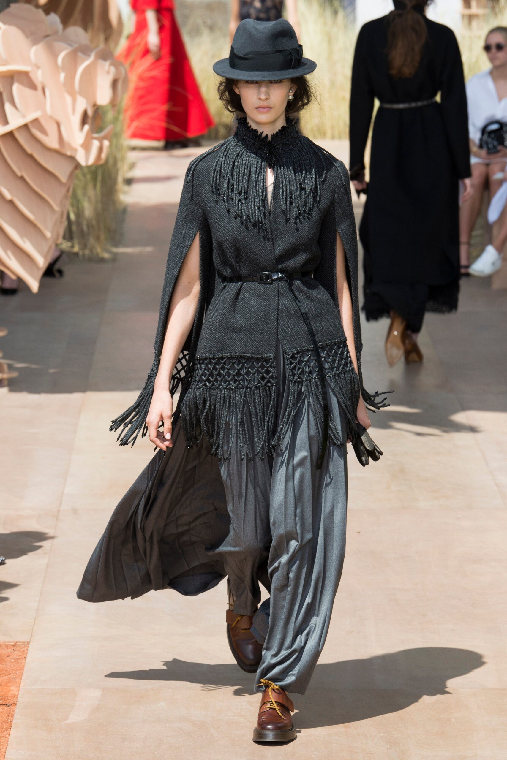 Christian Dior F/W 17 Couture Look 358