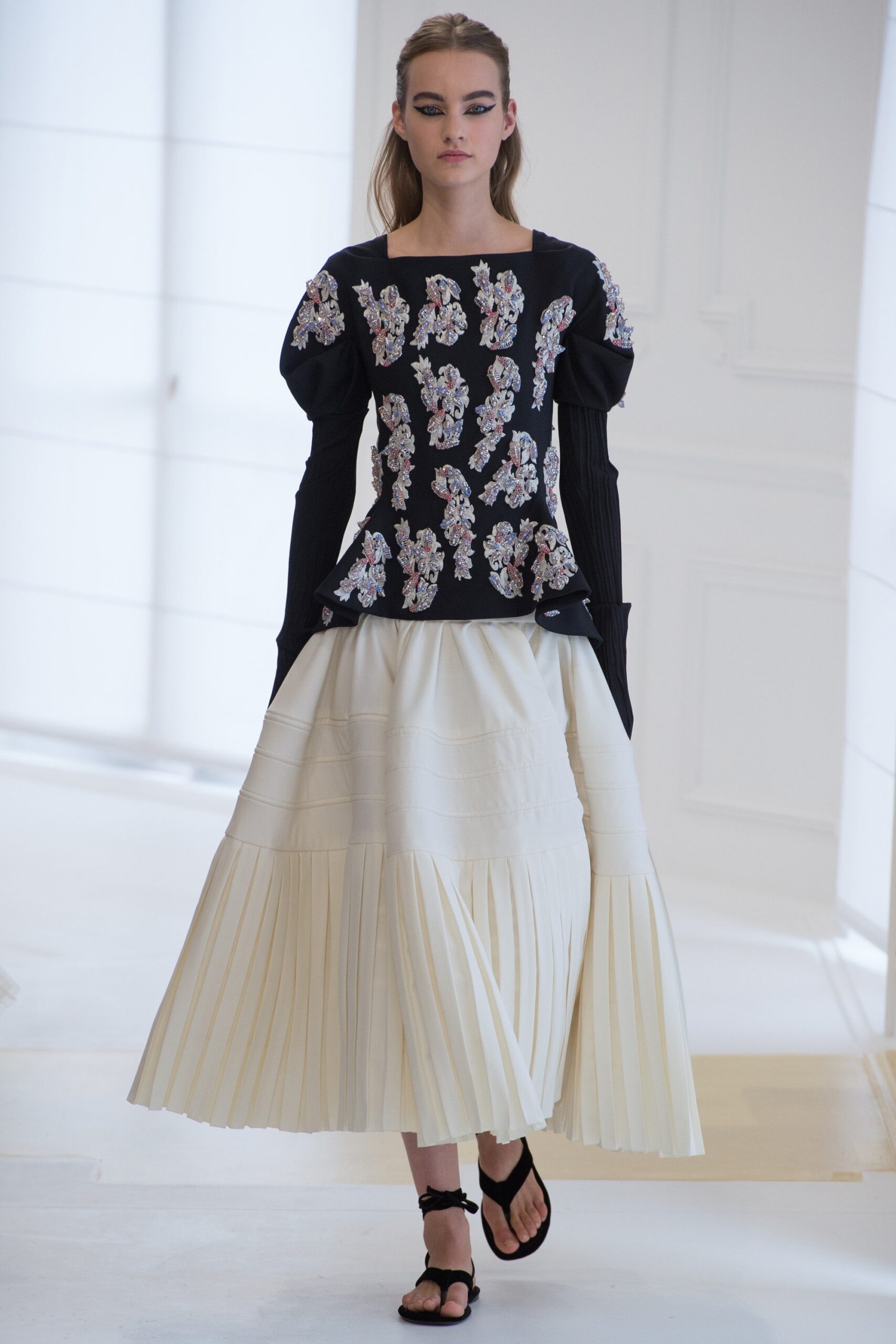 Christian Dior F/W 16 Couture Look 347
