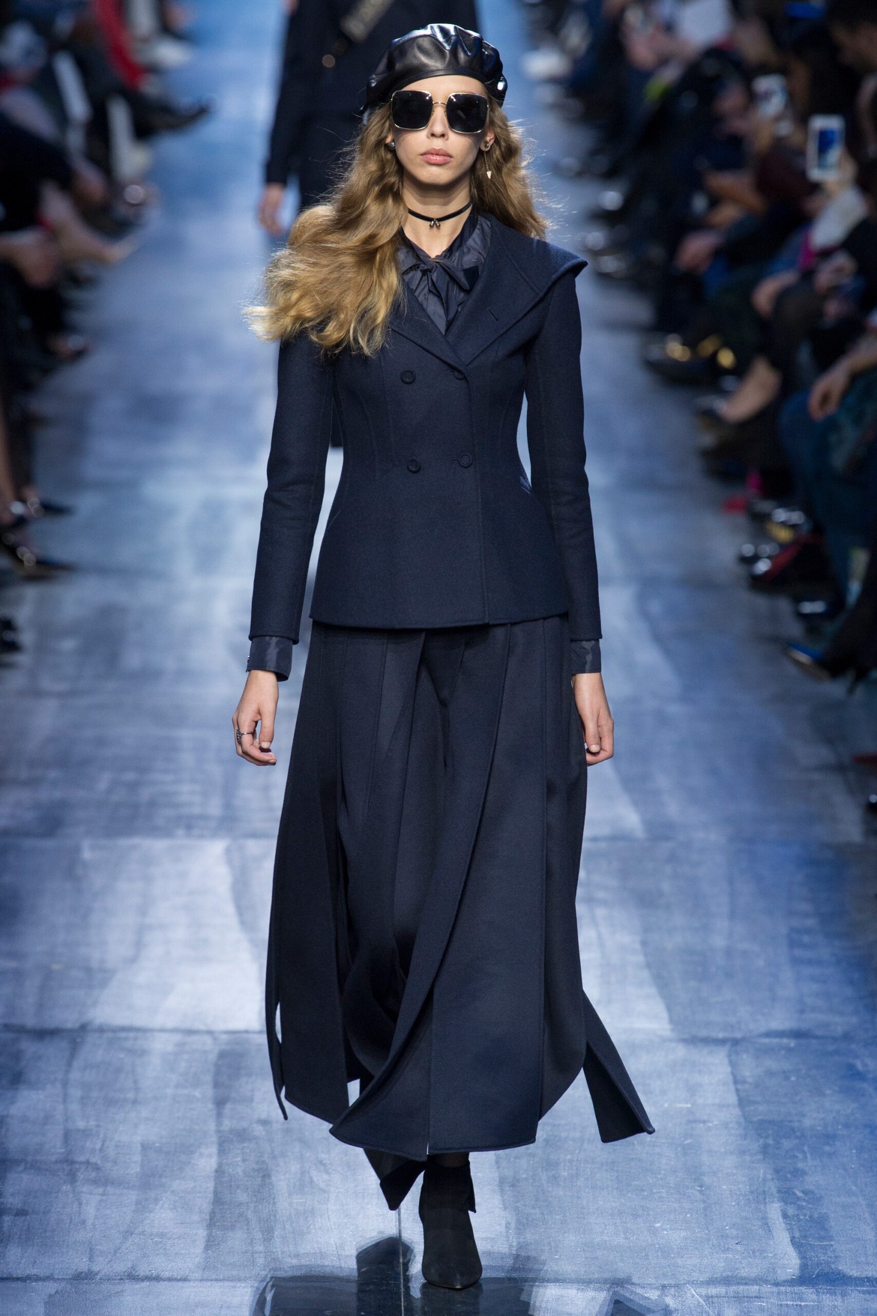 Christian Dior F/W 17 Look 653