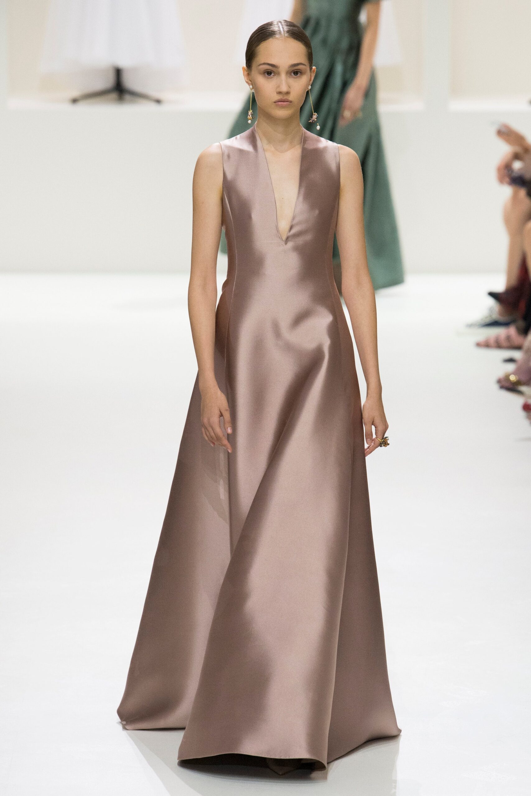 Christian Dior F/W 18 Couture Look 59