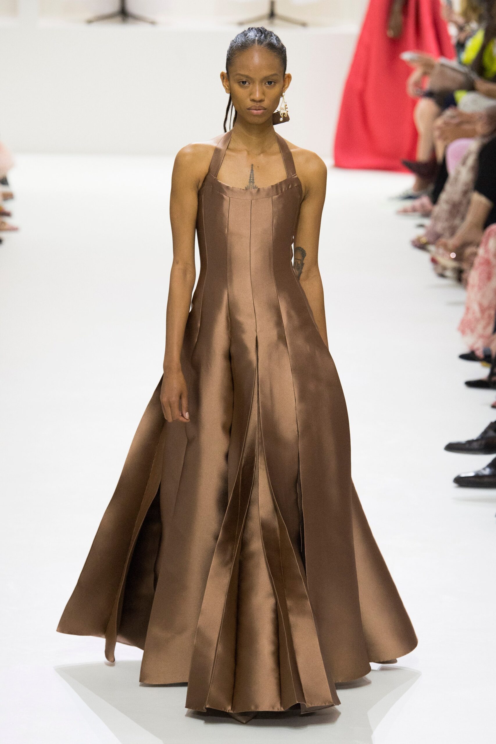 Christian Dior F/W 18 Couture Look 61