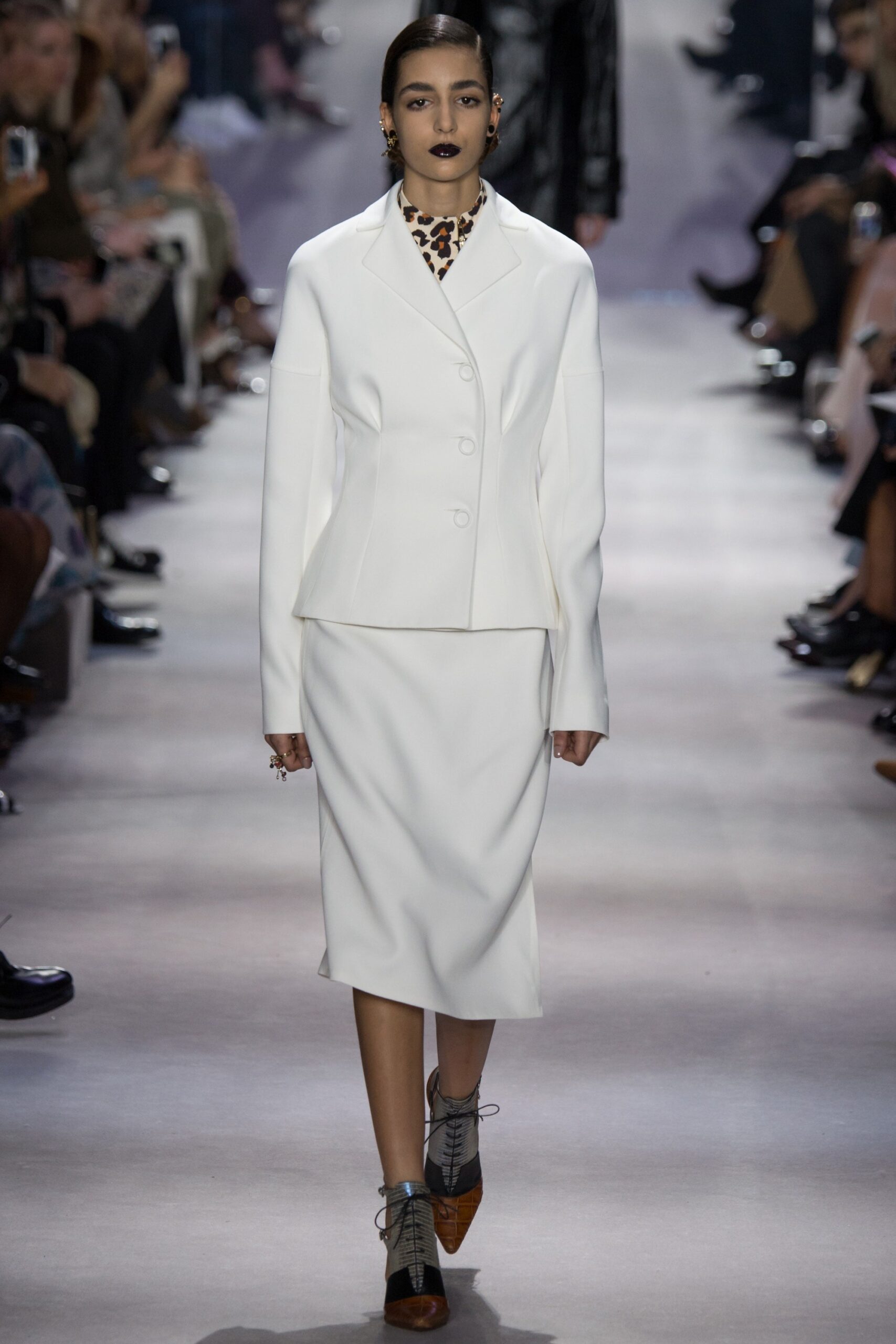 Christian Dior F/W 16 Look 566