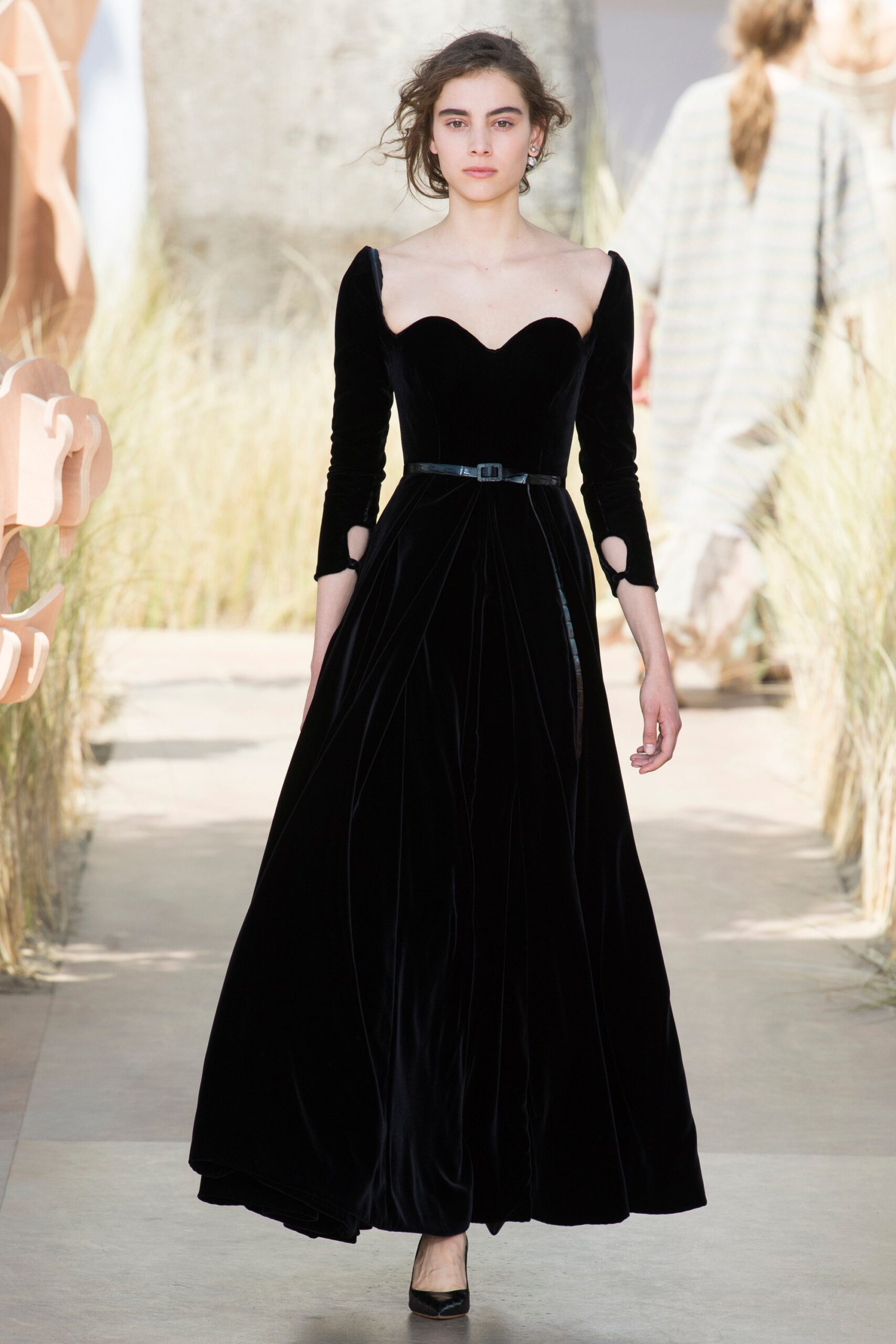 Christian Dior F/W 17 Couture Look 633