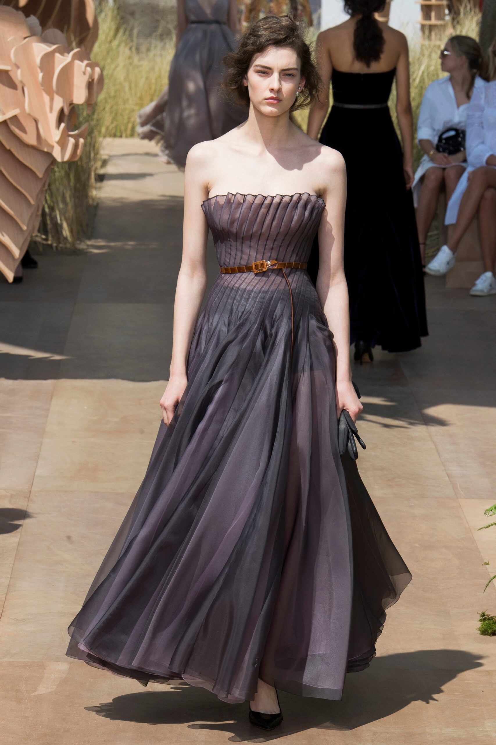 Christian Dior F/W 17 Couture Look 750