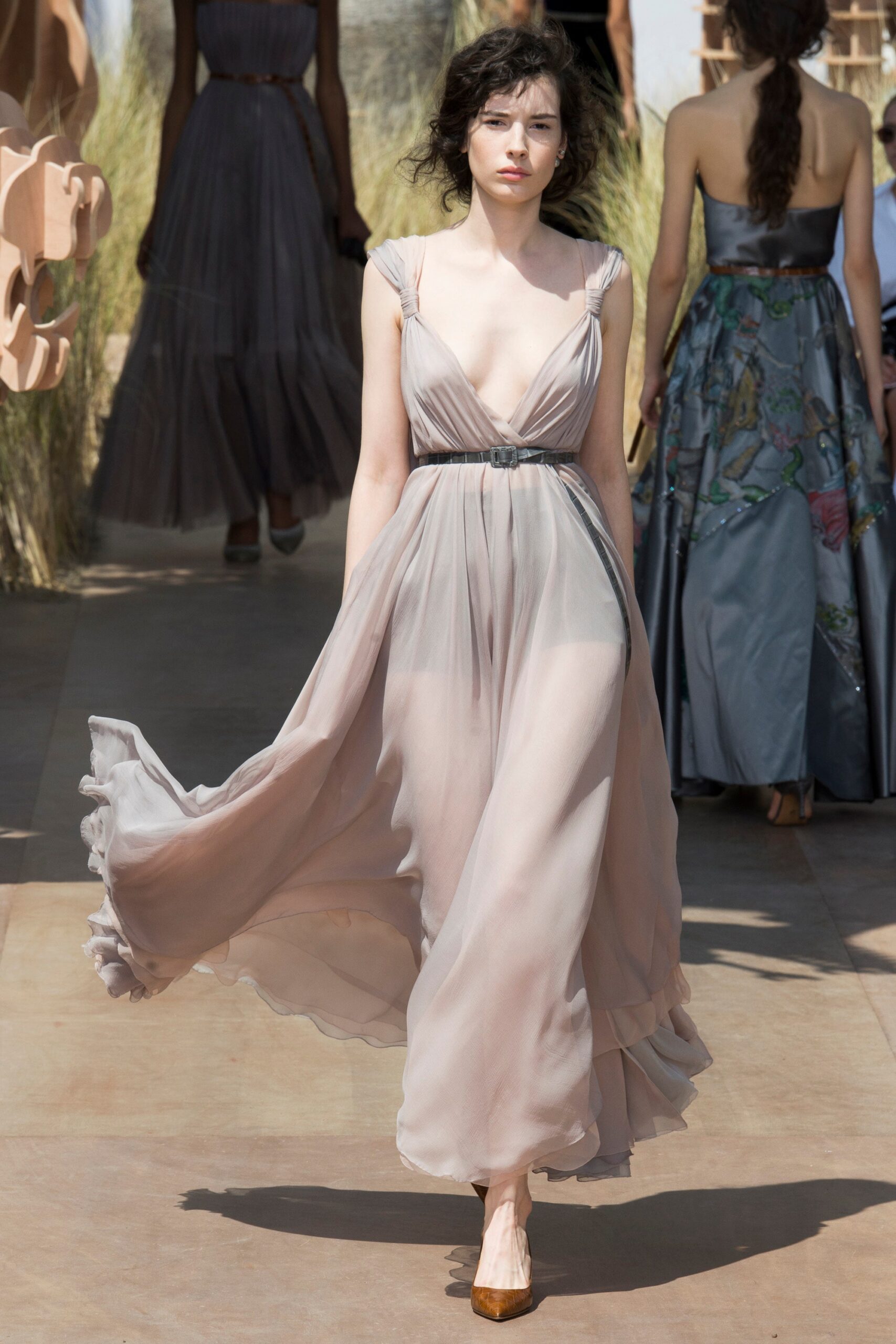 Christian Dior F/W 17 Couture Look 775