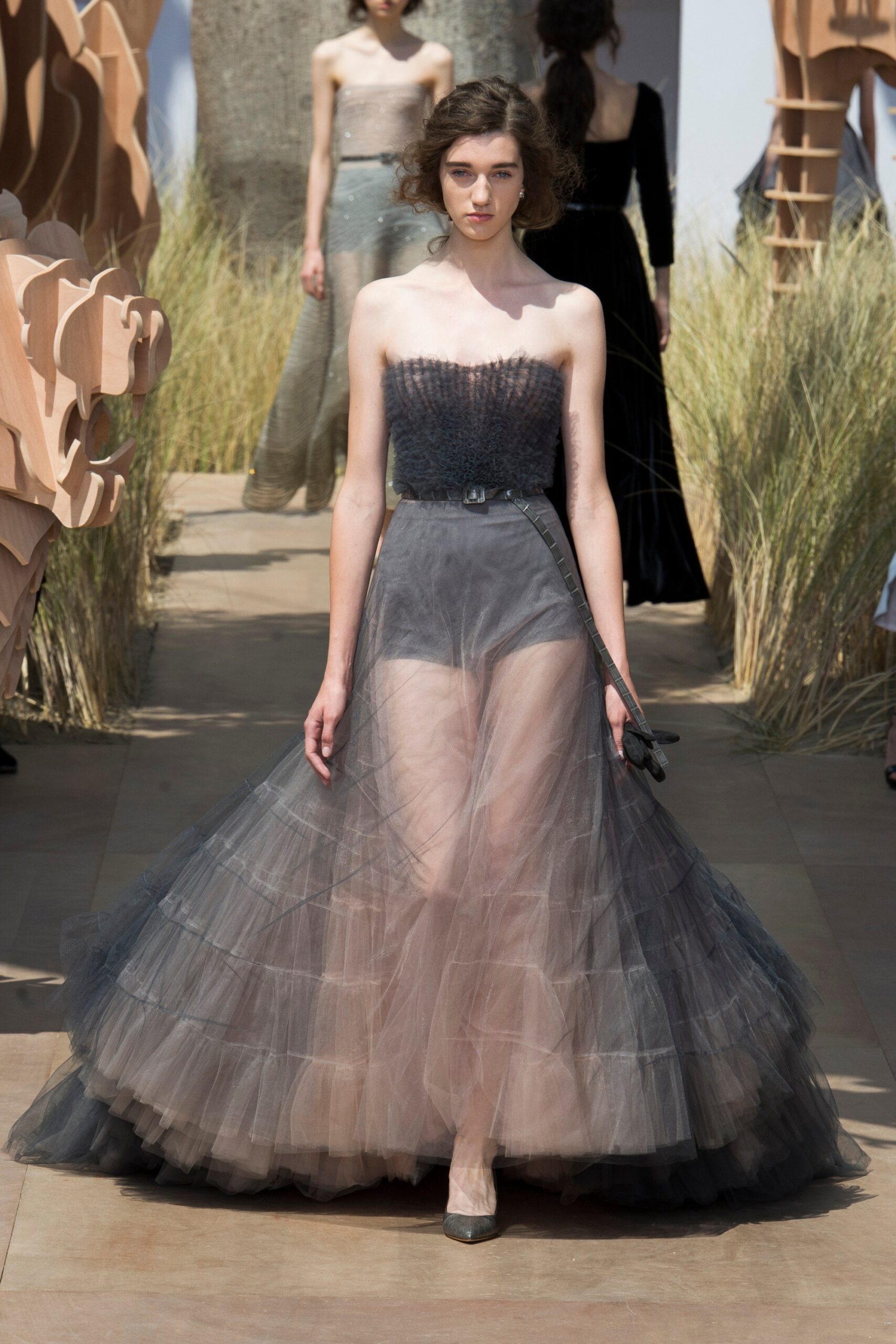 Christian Dior F/W 17 Couture Look 817