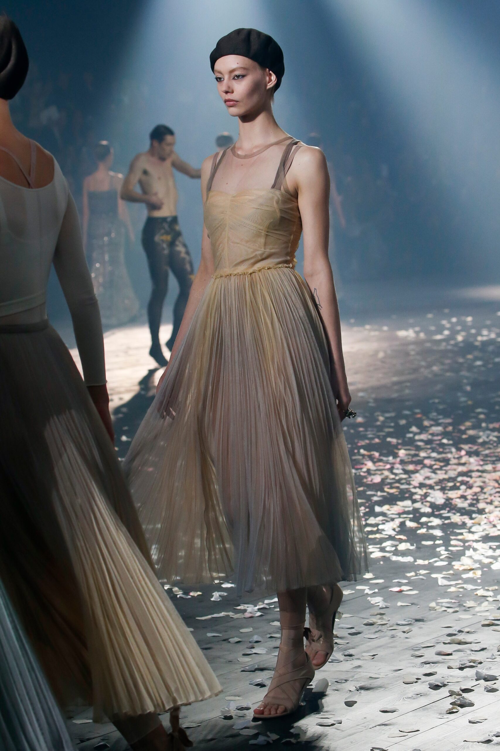 Christian Dior S/S 19 Look 83