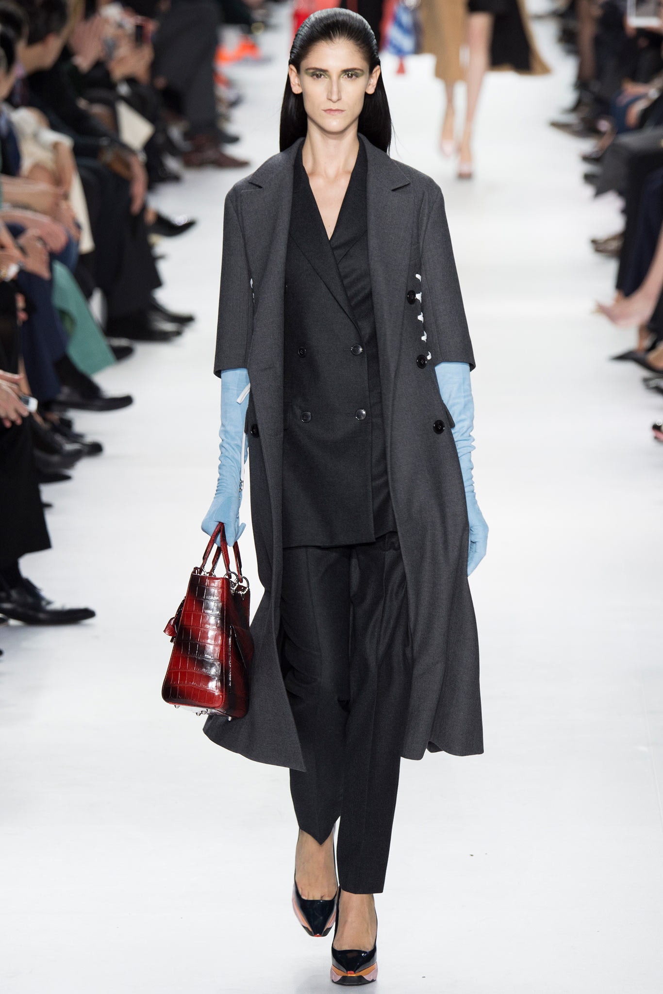 Christian Dior F/W 14 Look 15
