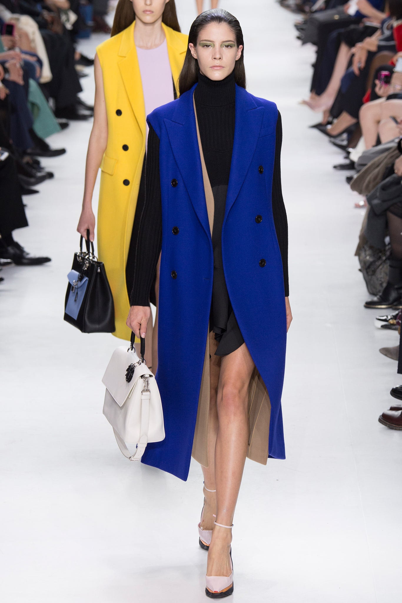 Christian Dior F/W 14 Look 302