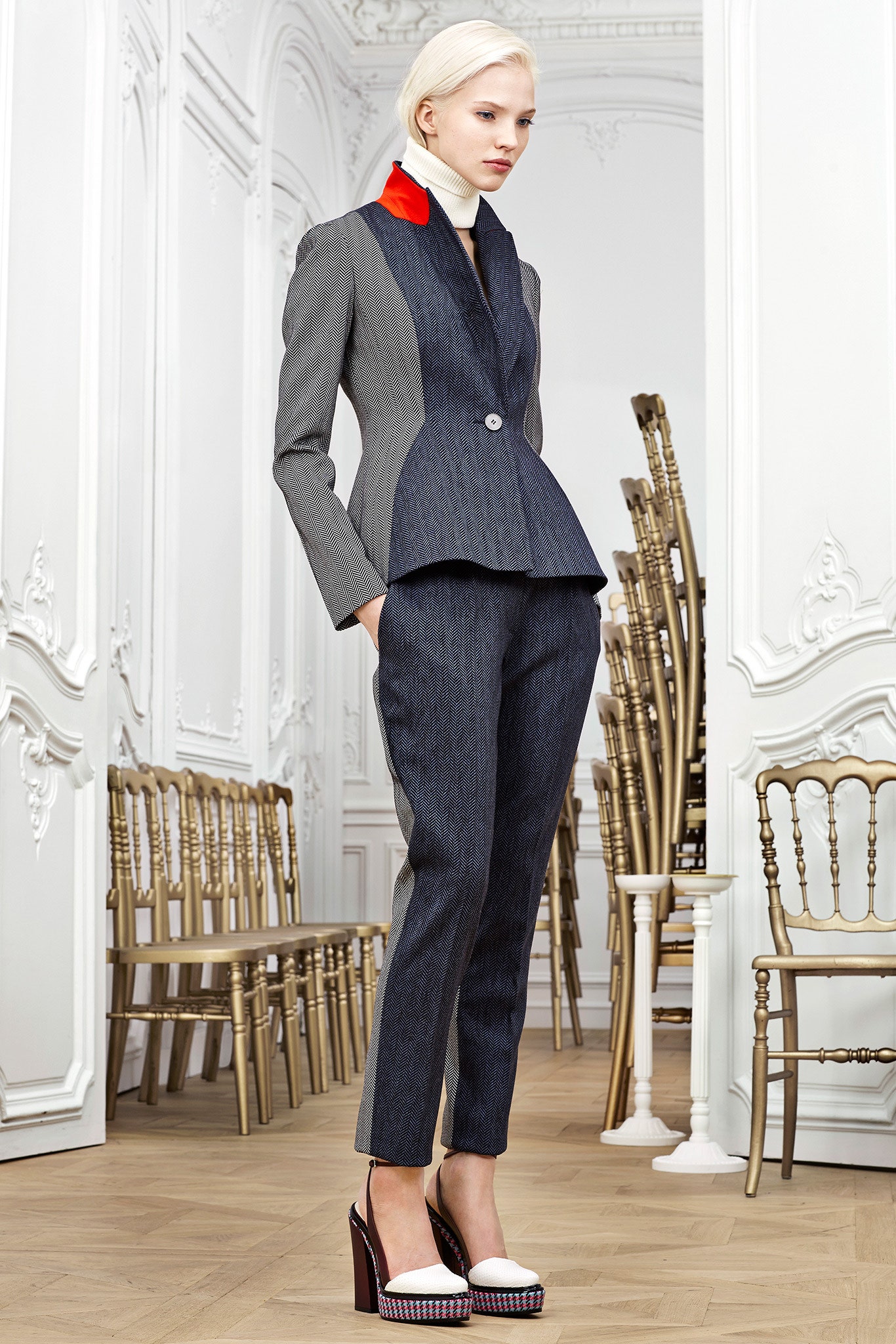Christian Dior F/W 14 Look 1